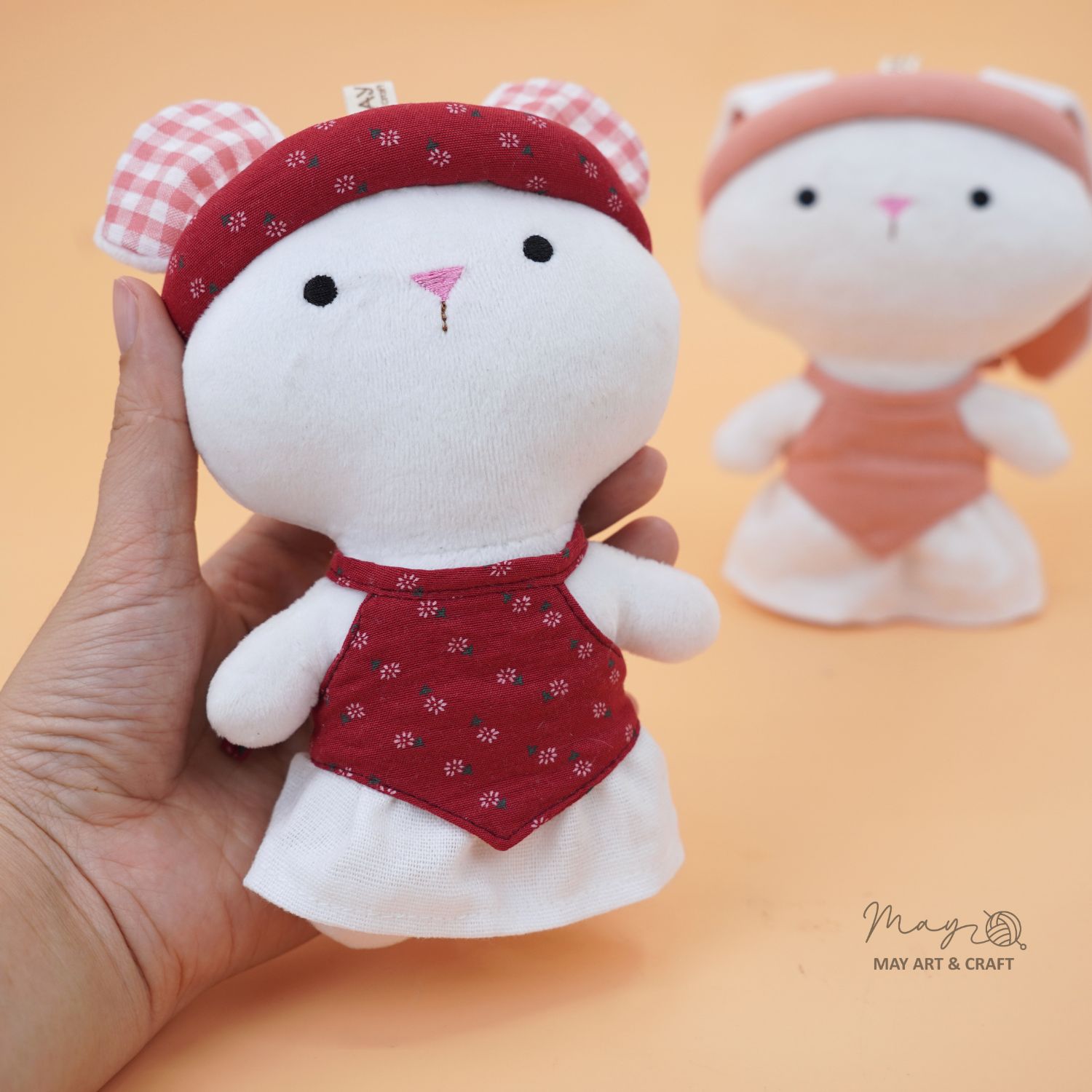 Set váy yếm kèm khăn mấn cho thú bông mini