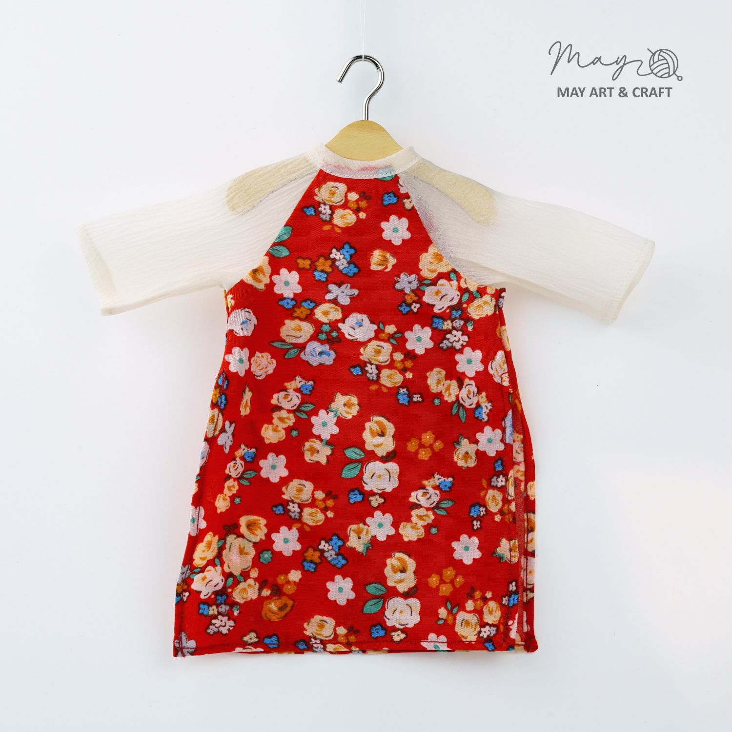 Bộ áo dài cổ tròn cách tân