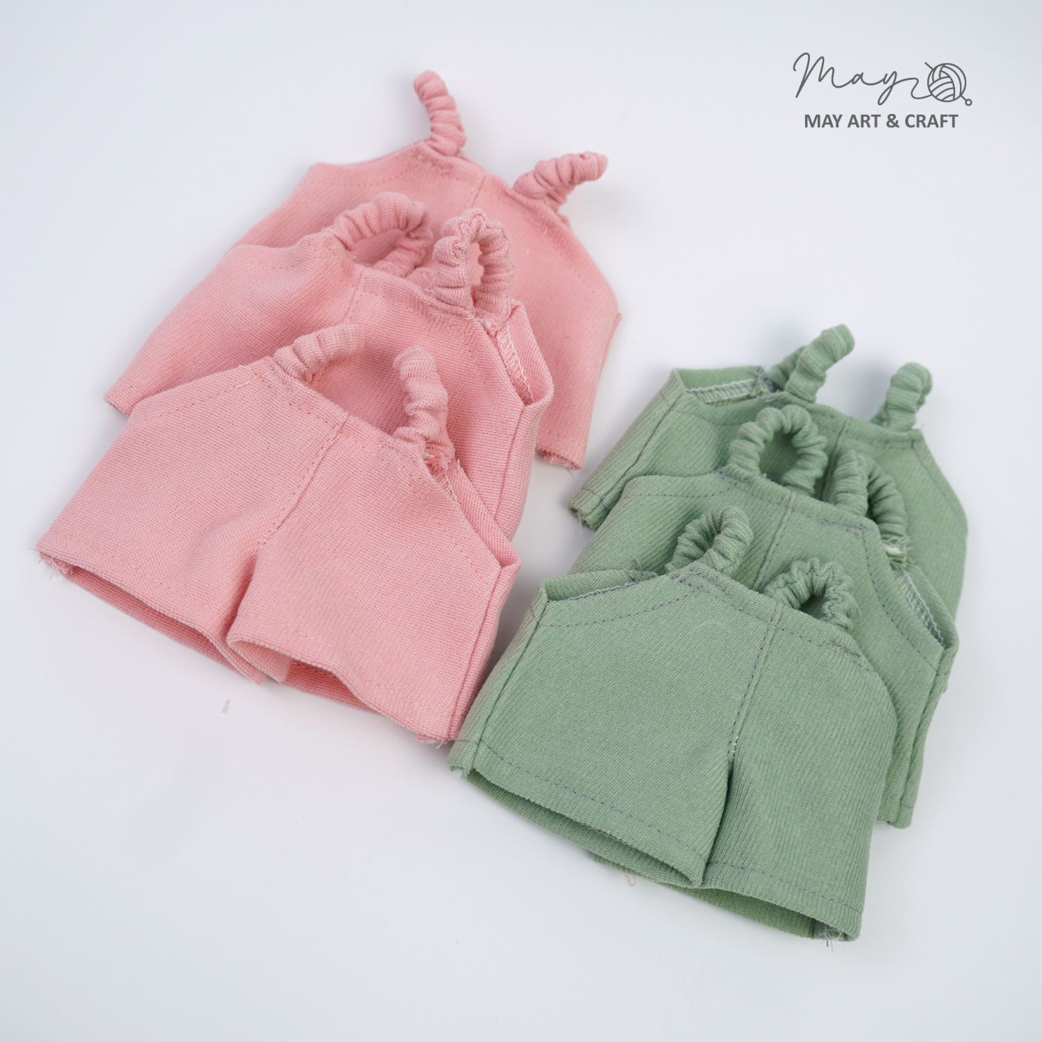 Quần yếm dáng suông cho thú bông mini