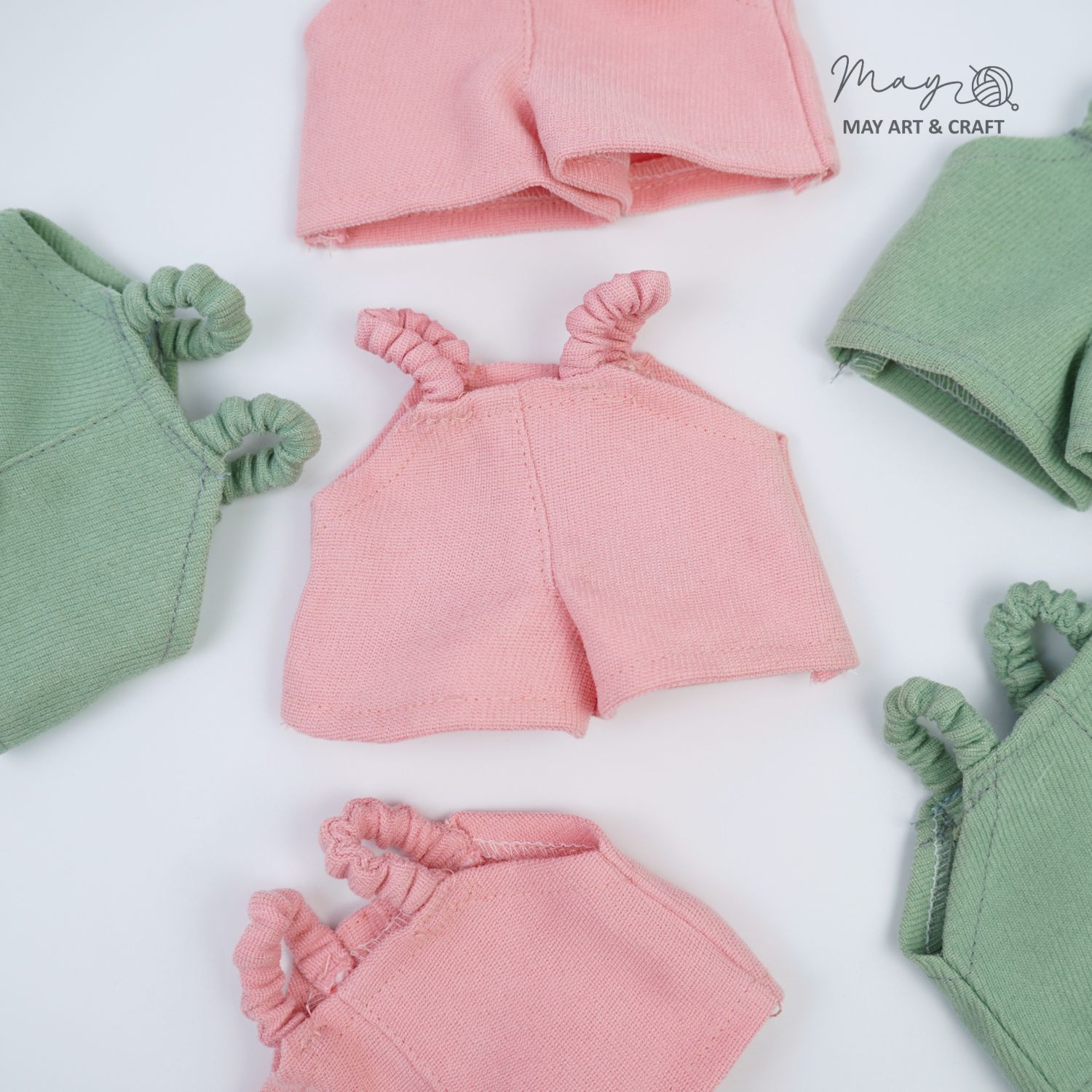 Quần yếm dáng suông cho thú bông mini