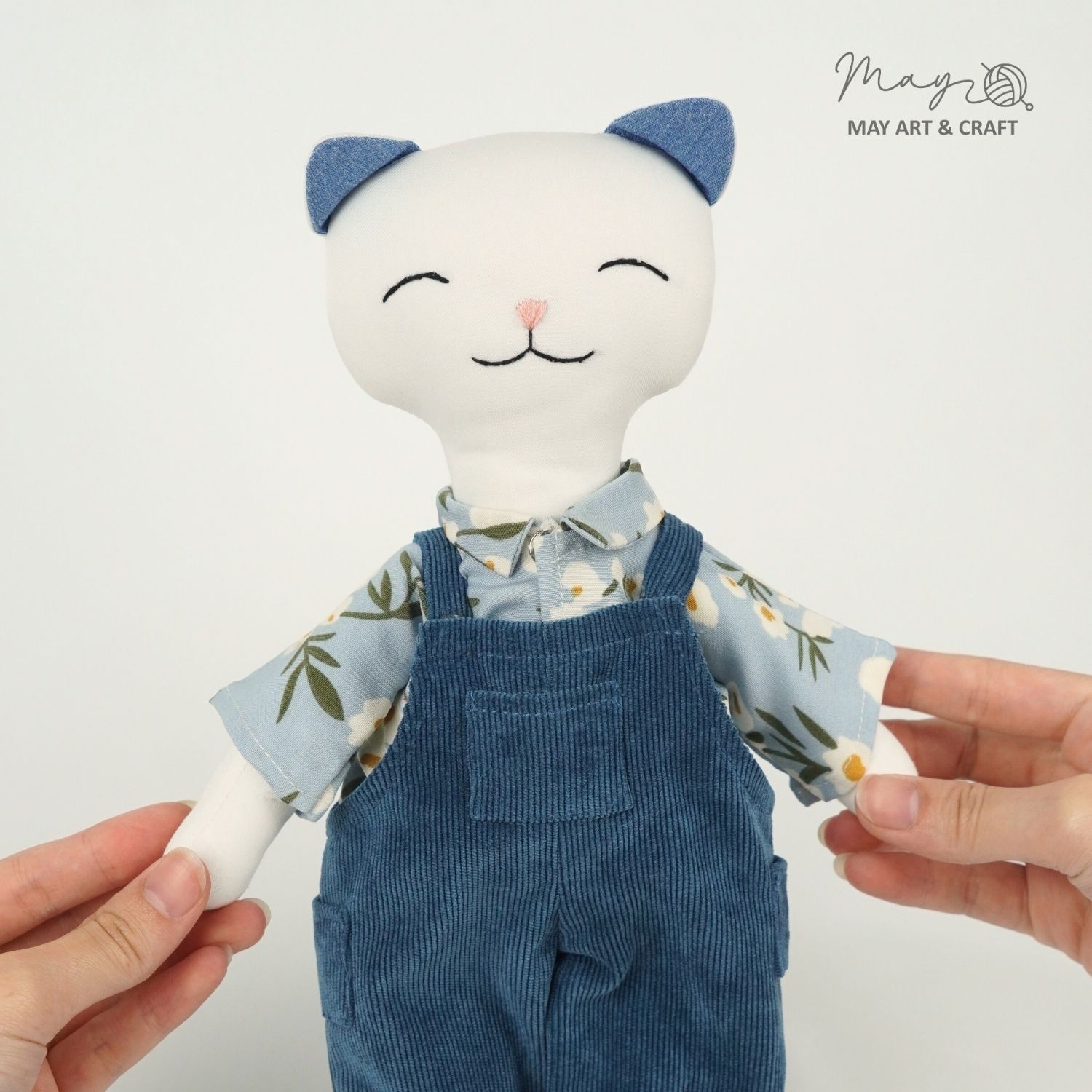 Phôi mèo bông trắng tai xanh