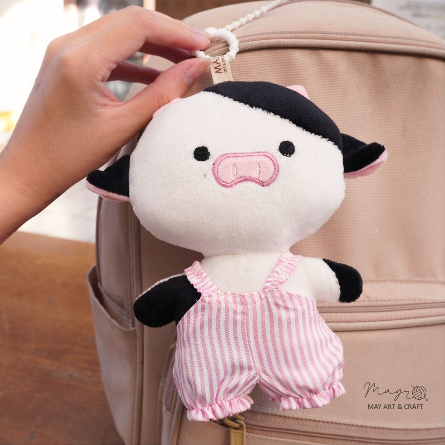 Thú bông mini kèm trang phục và móc treo silicon