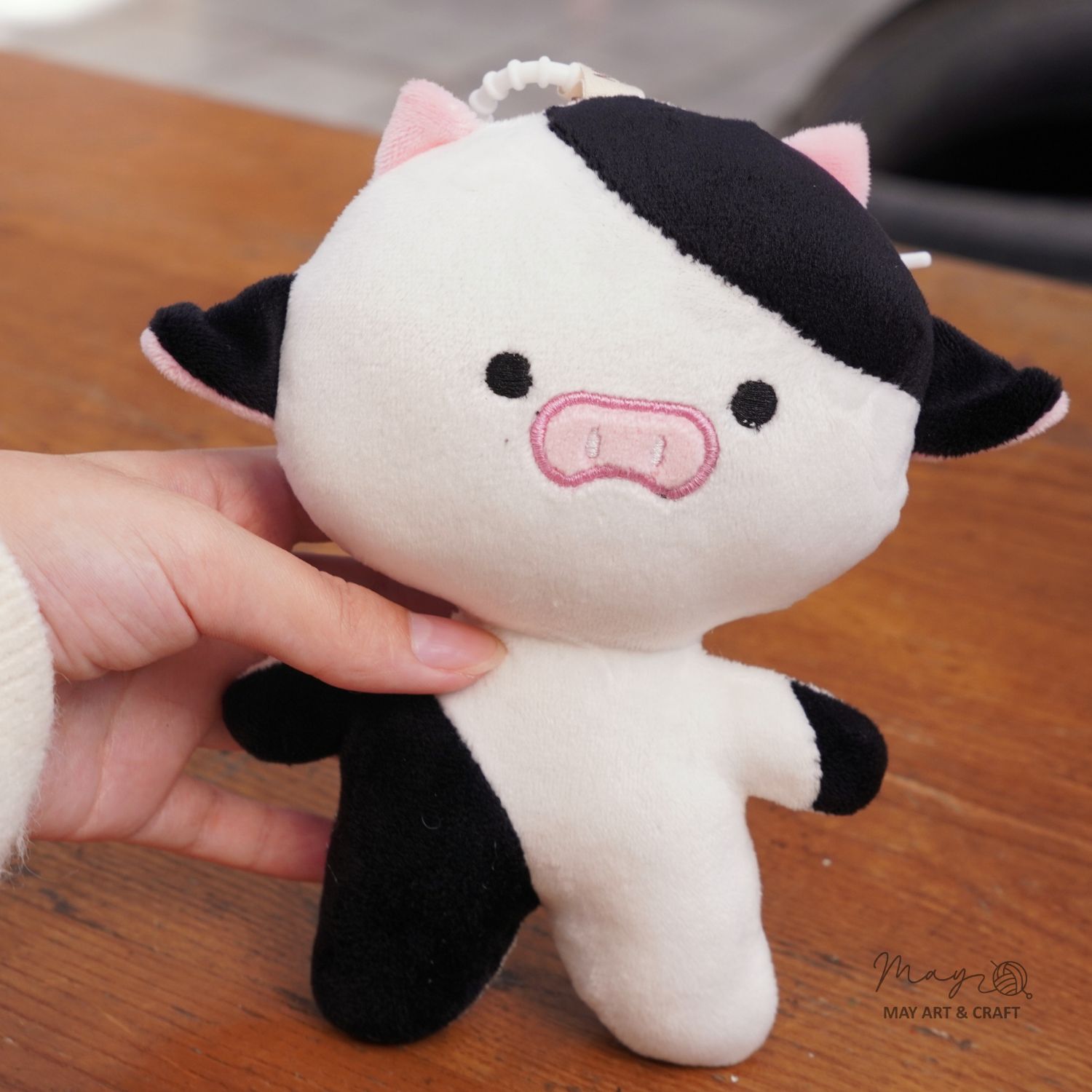 Thú bông mini kèm trang phục và móc treo silicon