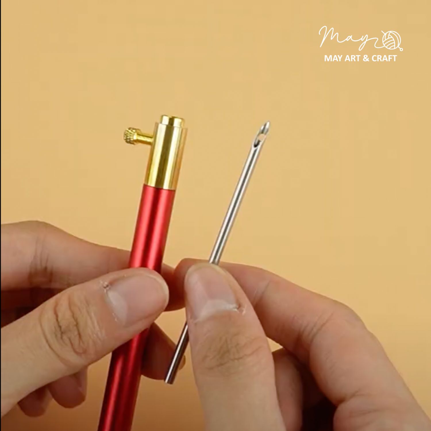 Kim thêu nổi cán kim loại