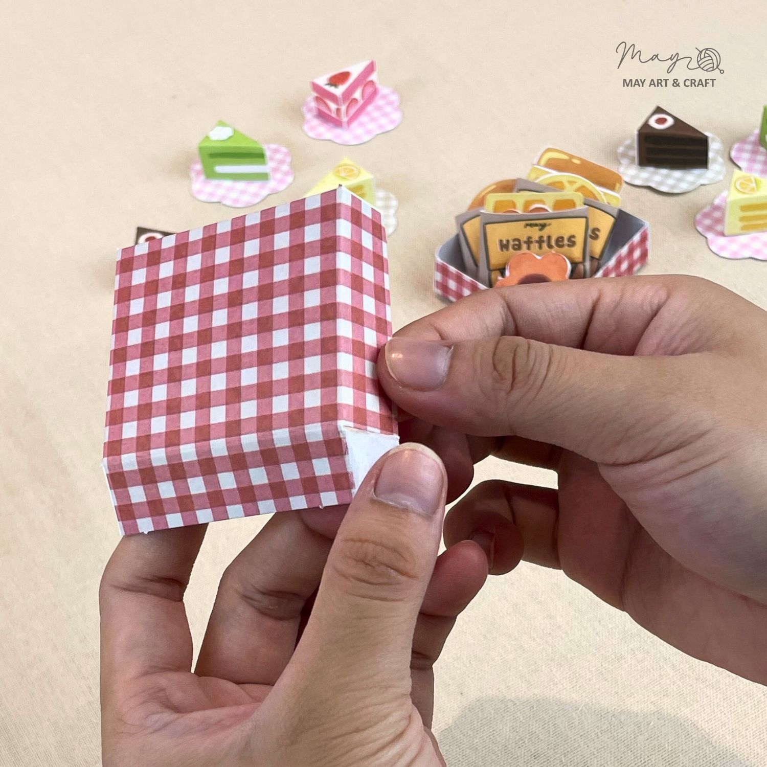 Combo 3 bộ đồ chơi tự làm mô hình giấy 3D DIY