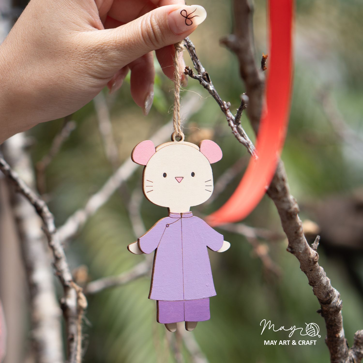 Set tô màu gỗ phối đồ trang phục truyền thống