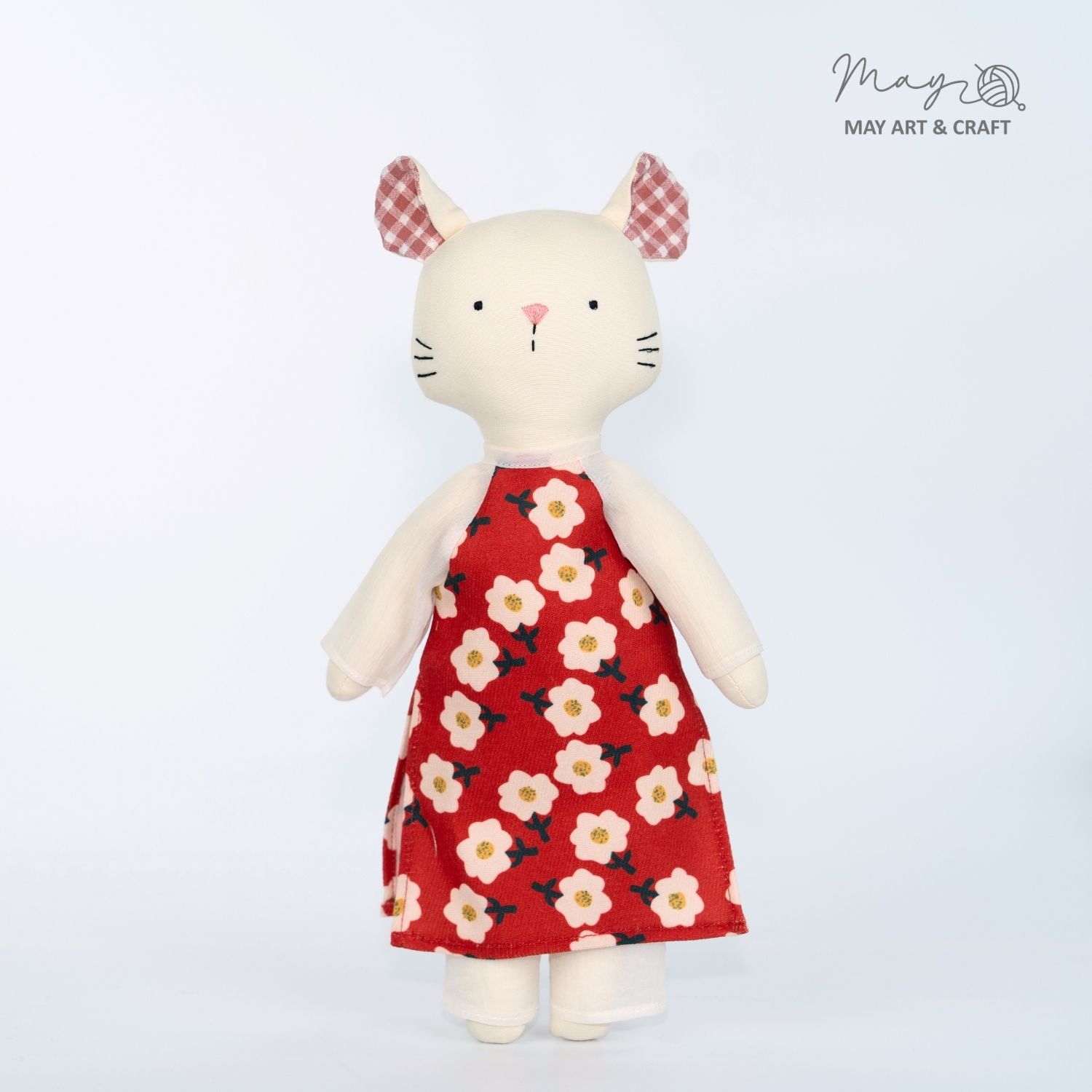 Bộ áo dài cổ tròn cách tân