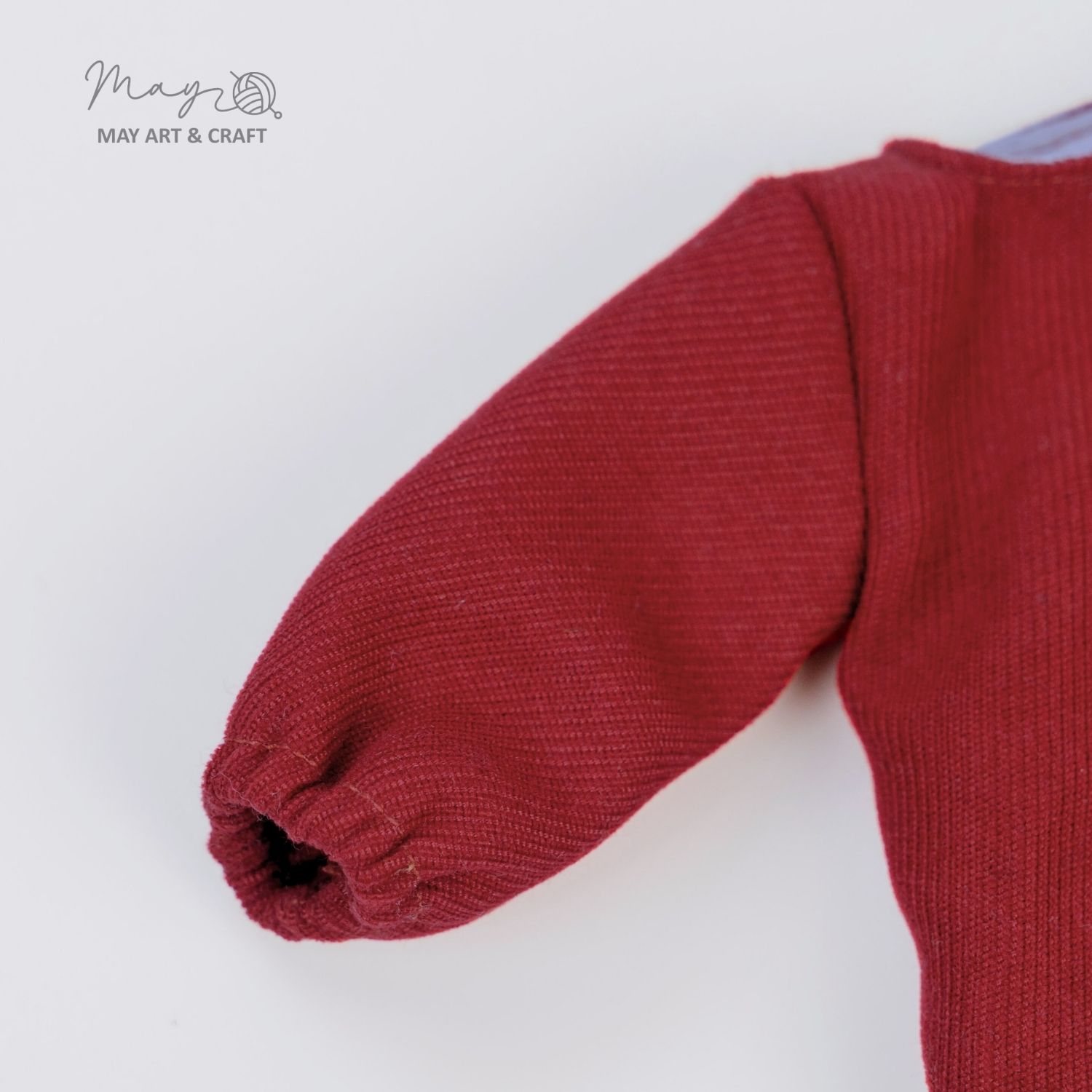 Áo cổ tròn tay bồng