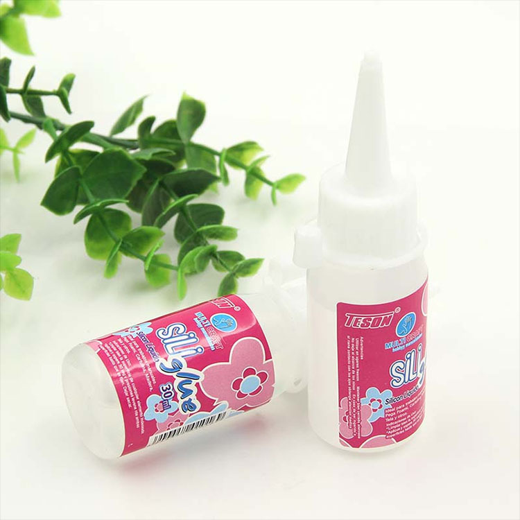 Keo siliglue dùng trong thêu len nổi Punch needle - lọ 30ml