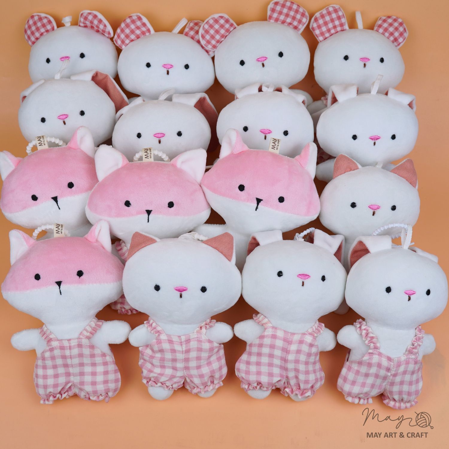 Thú bông mini kèm trang phục và móc treo silicon