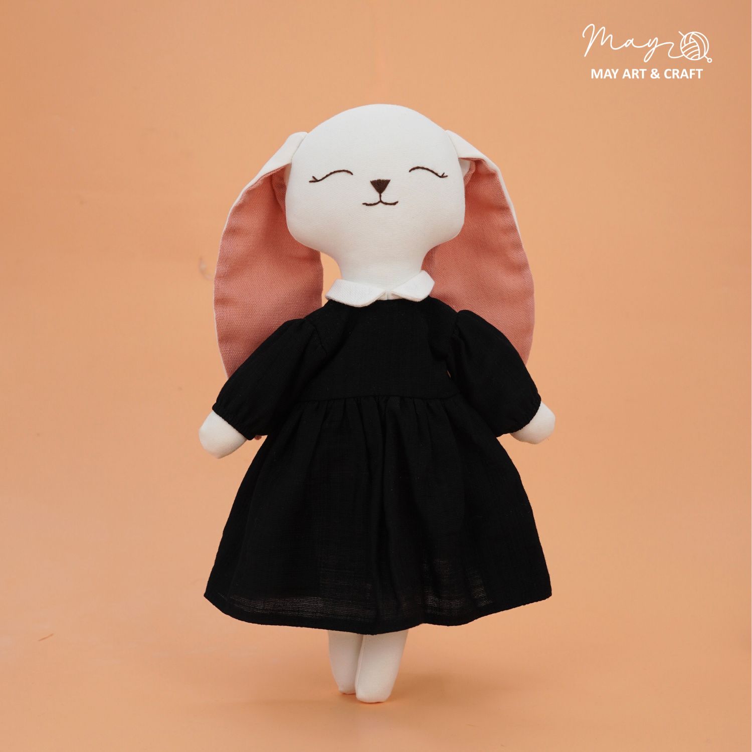 Váy xoè cổ sen màu đen cho thú bông vải