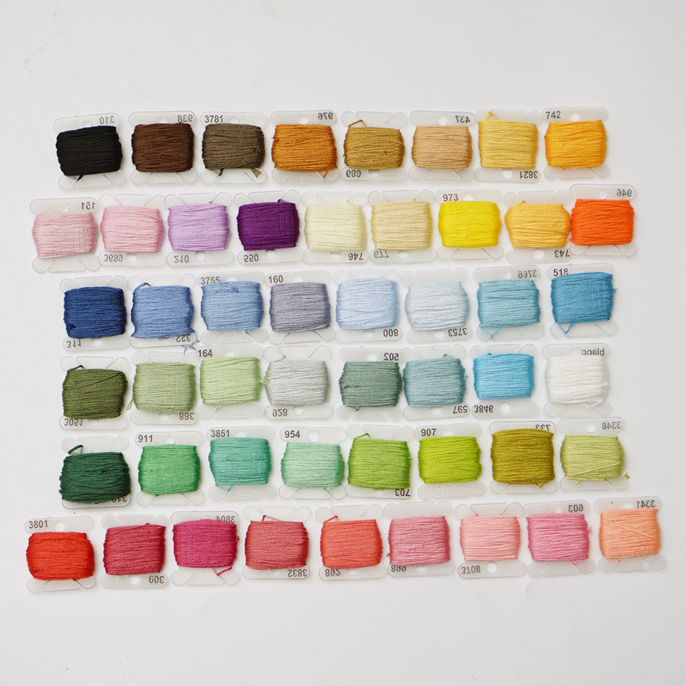 Chỉ thêu hộp 50 cuộn