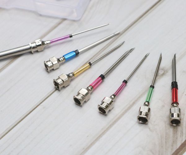 Kim thêu nổi cán kim loại