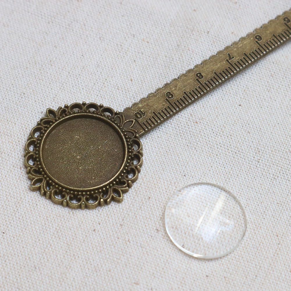 Bookmark kim loại - tròn đồng (viền loại 3)