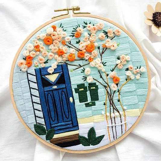 Kit thêu tranh thềm nhà có hoa
