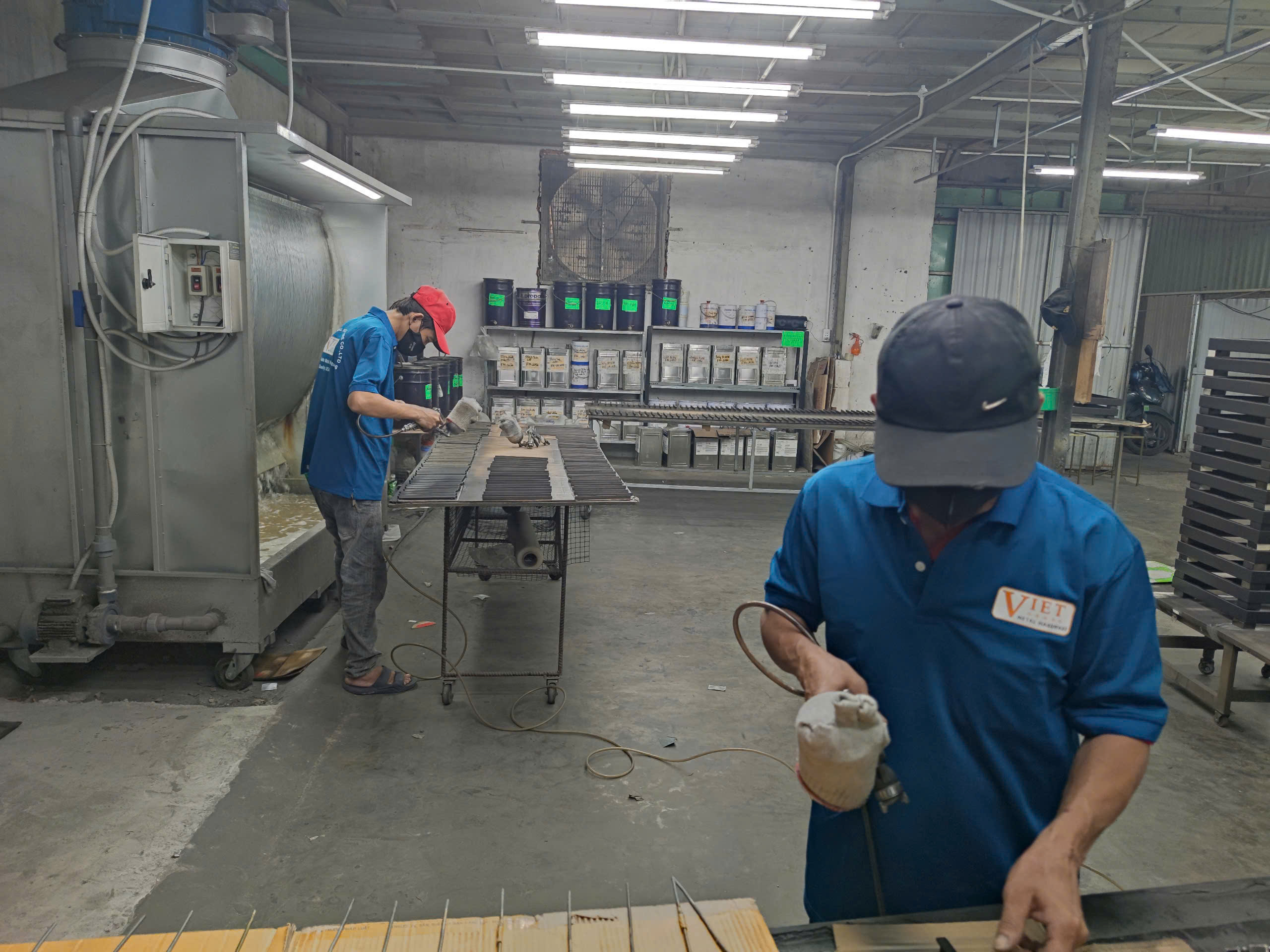 COLOR FINISHING USING SHERWIN WILLIAM ON STAINLESS STEEL