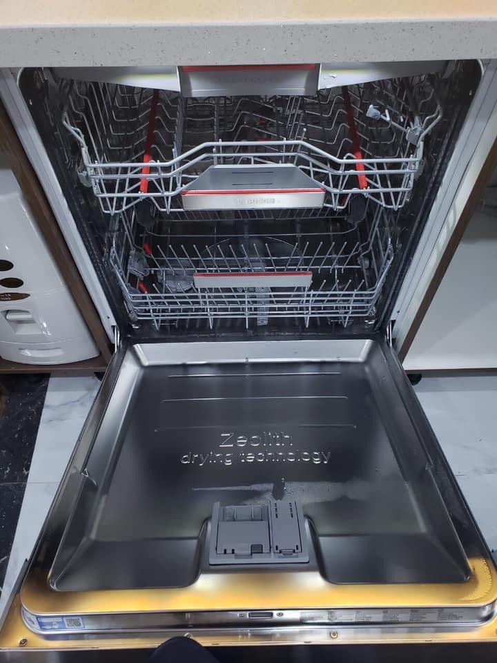 Máy rửa bát Bosch series 6 zeolith SMI6ZCS49E Tài Trang Hàng Đức