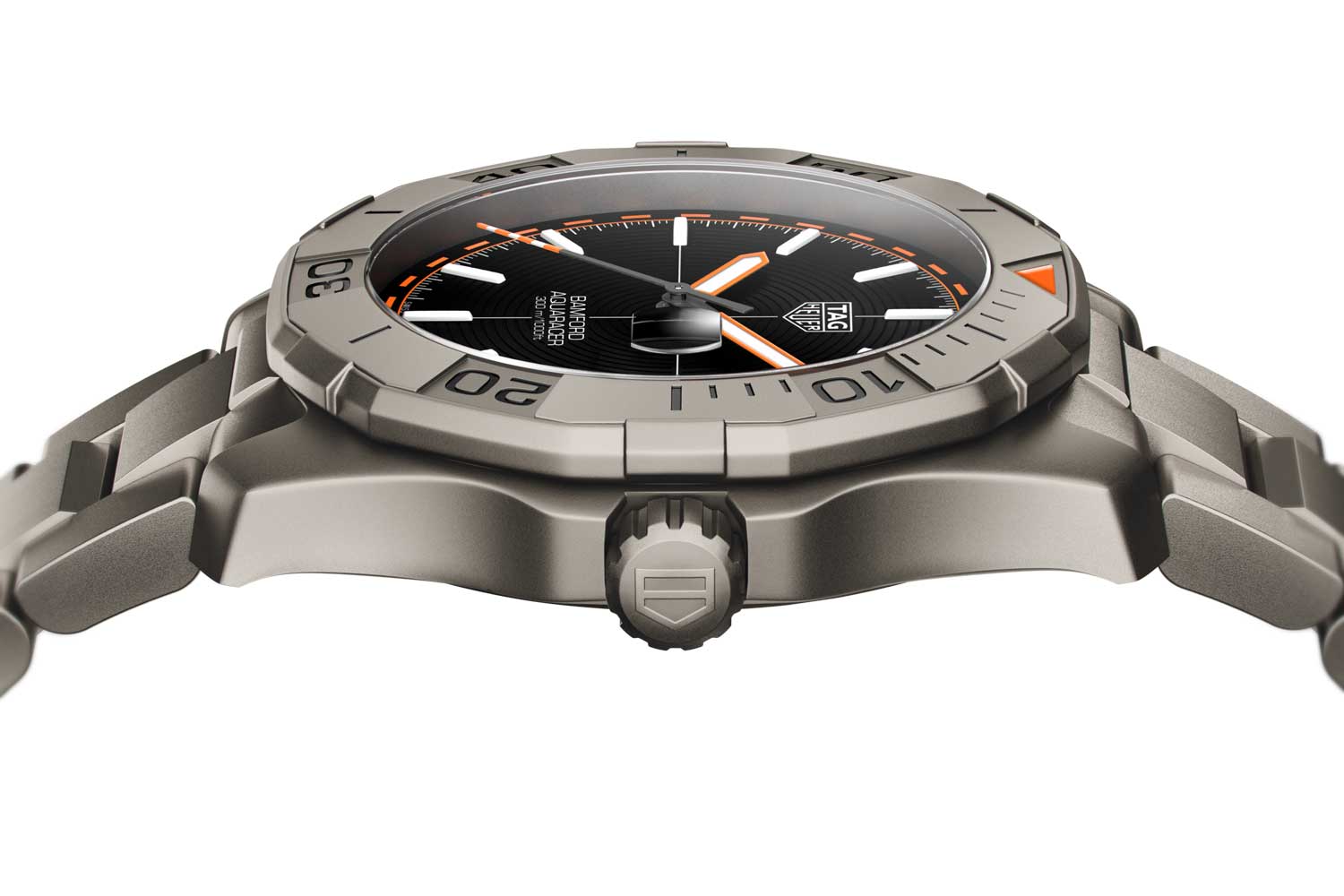 Đồng hồ TAG Heuer x Bamford Watch Department Phiên bản giới hạn Aquaracer