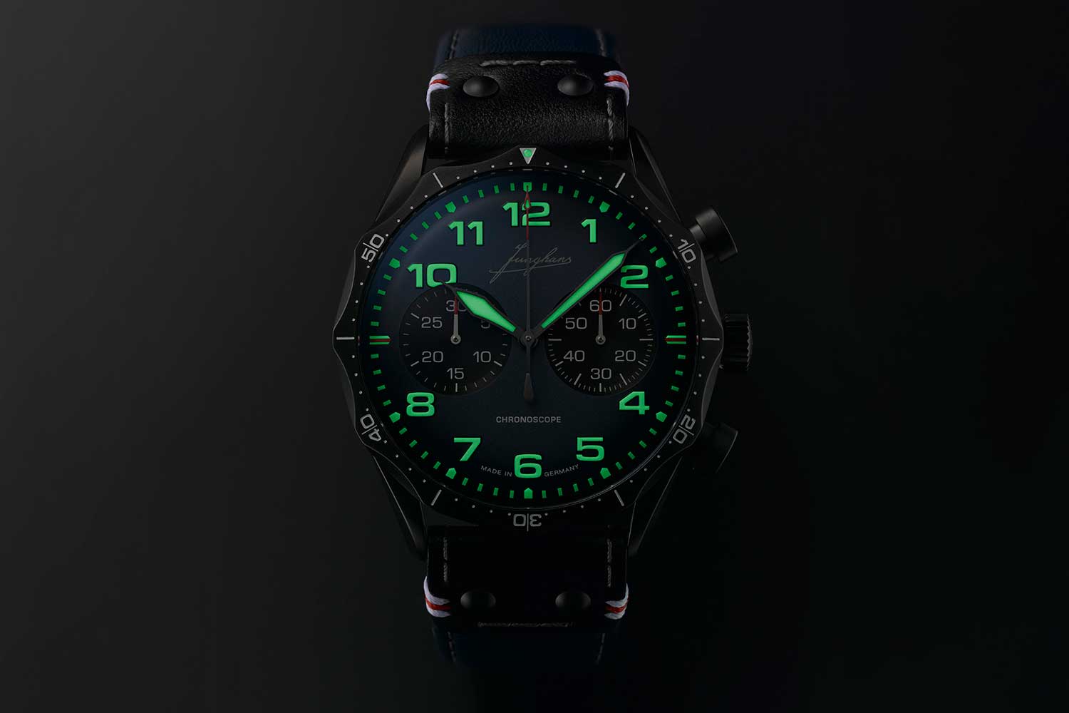 Đồng hồ phi công Junghans Meister And Automatic