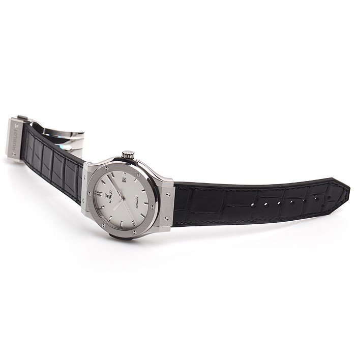 HUBLOT CLASSIC FUSION TITANIUM OPALIN 42MM K Lan Luxury