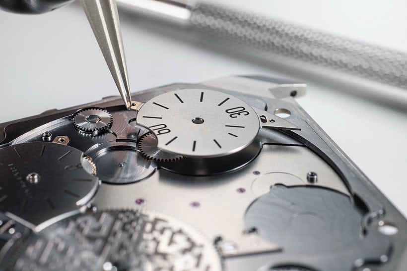 Bulgari Octo Finissimo Ultra đồng hồ đeo tay mỏng nhất thế giới | Kỳ Lân  Luxury