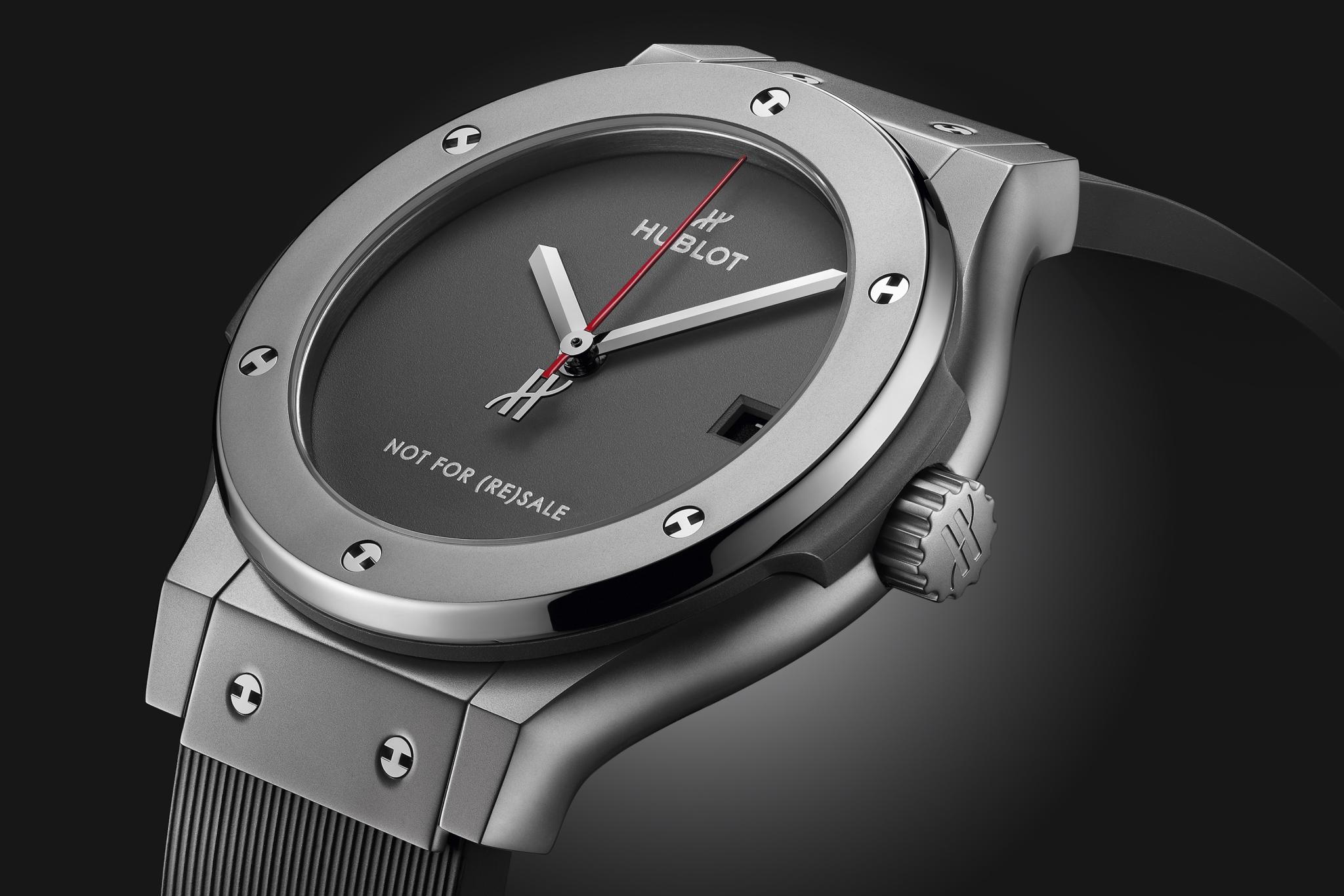 Đồng hồ Hublot Classic Fusion Titanium Hodinkee