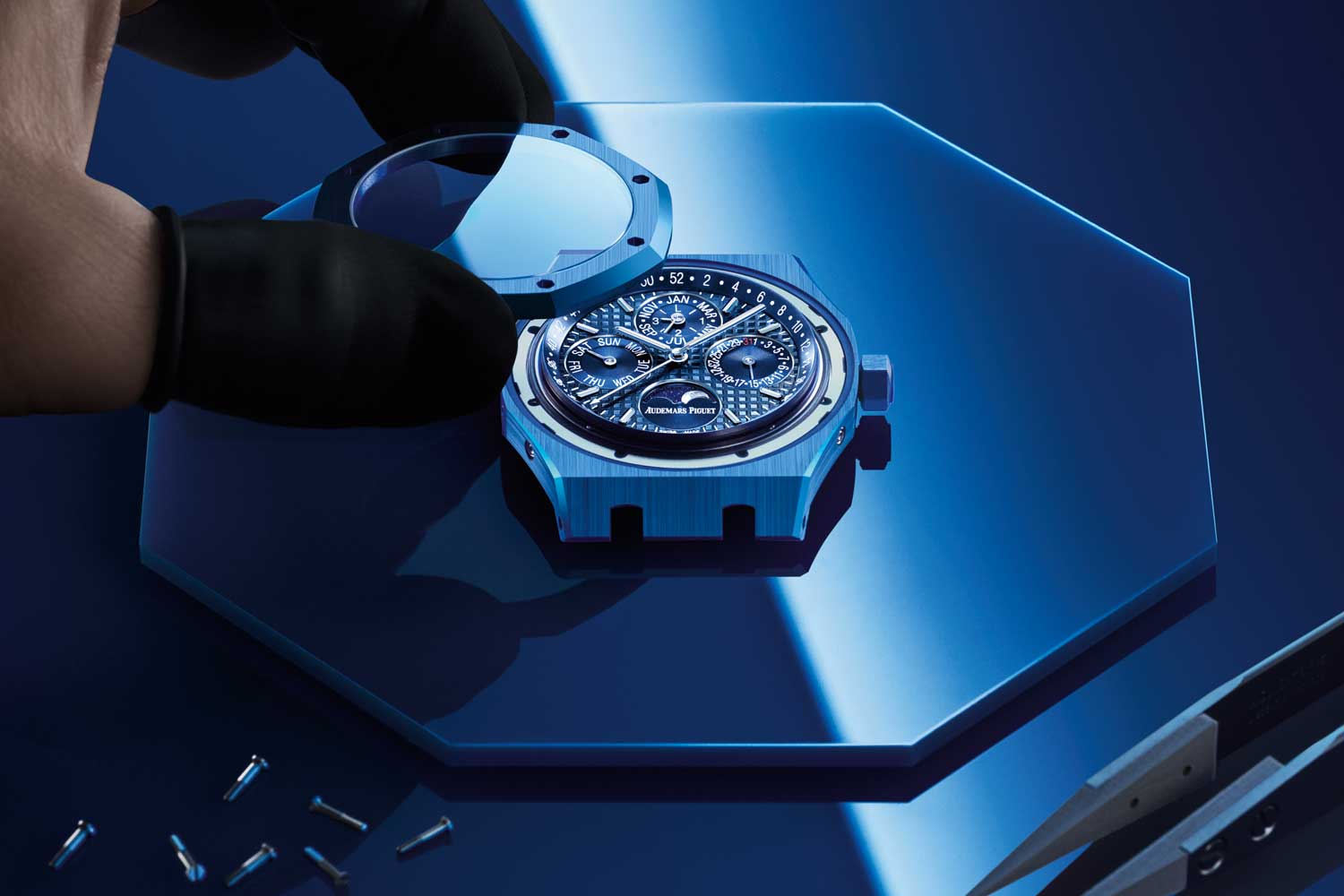 Đồng hồ Audemars Piguet Royal Oak Perpetual Calendar Blue Ceramic