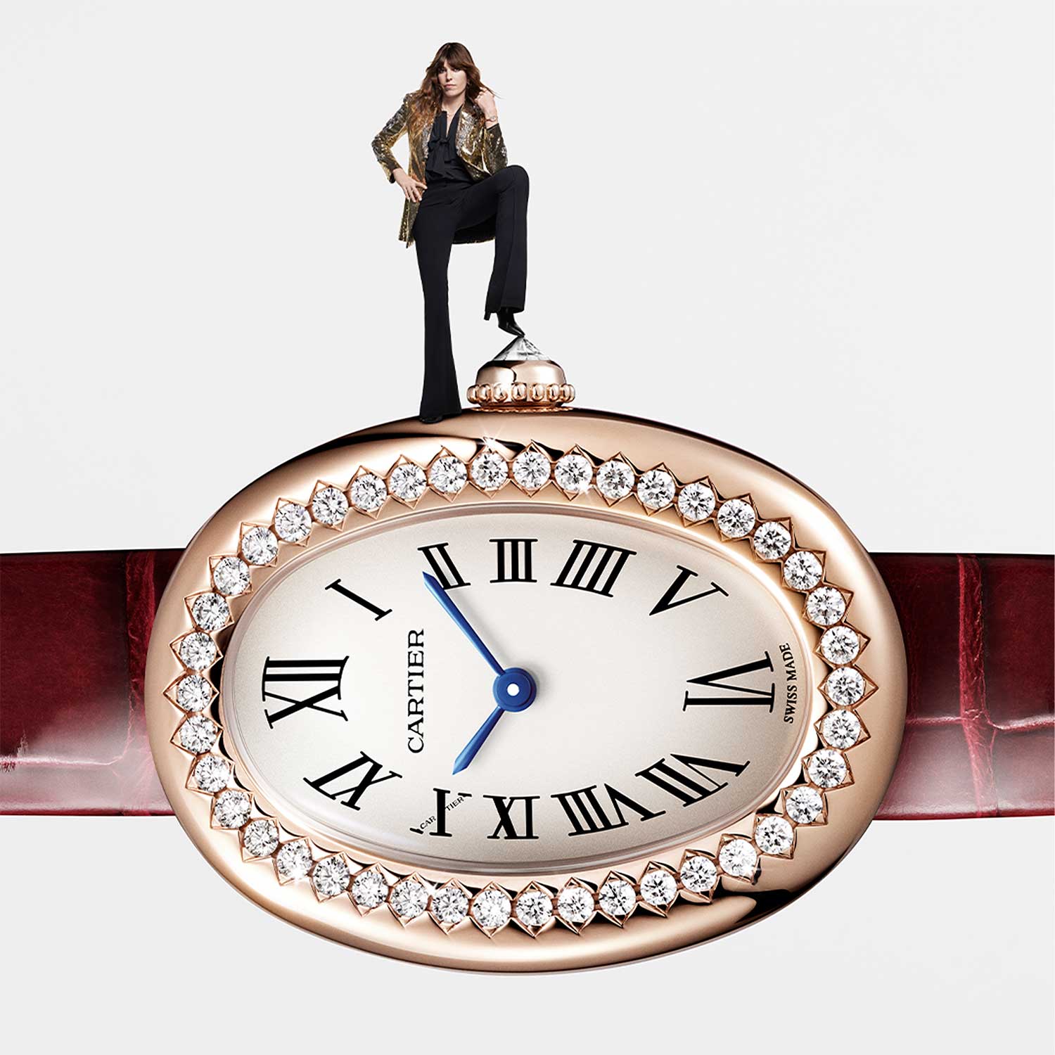 Đồng hồ Baignoire của Cartier với những đường cong gợi cảm