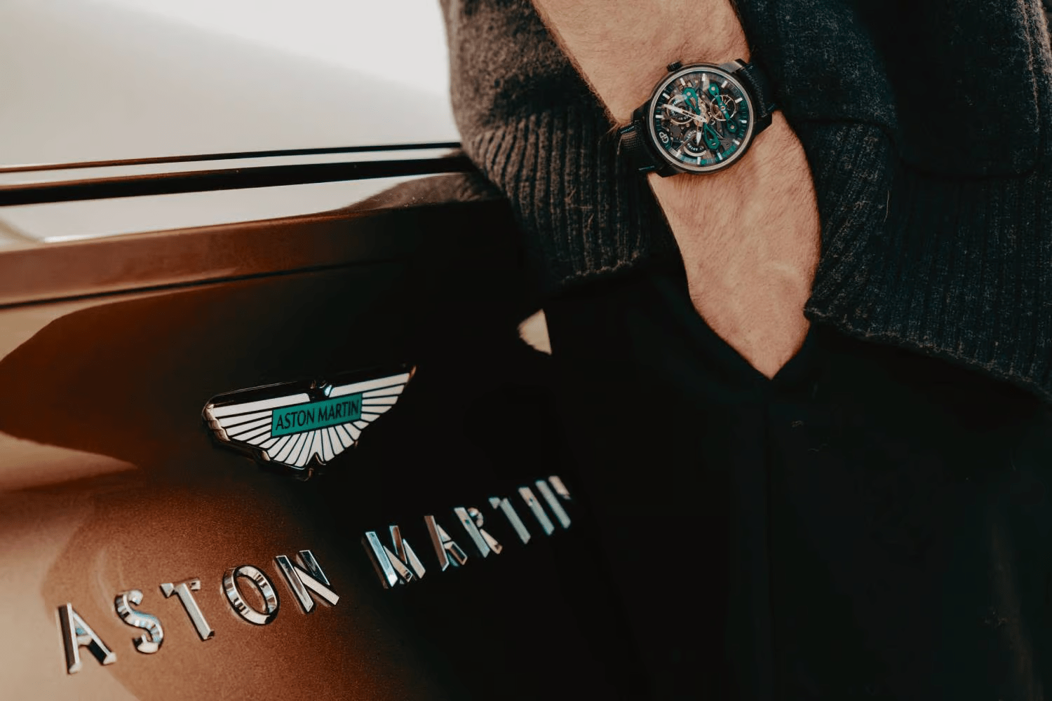 Đồng hồ Girard-Perregaux Neo Bridges Aston Martin Edition 