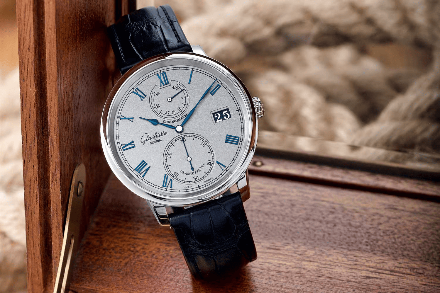 Đồng hồ Glashütte Original Senator Chronometer 