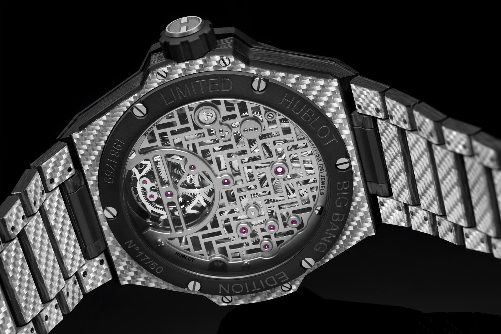 Đồng hồ Hublot Big Bang Integrated Tourbillon Full Carbon 43mm