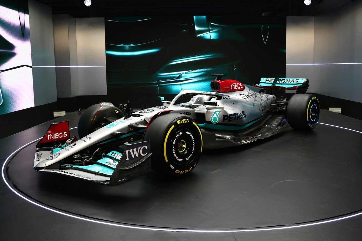 Đồng hồ IWC Pilot's Watch Chronograph 41 Edition “Mercedes-AMG Petronas Formula One Team”