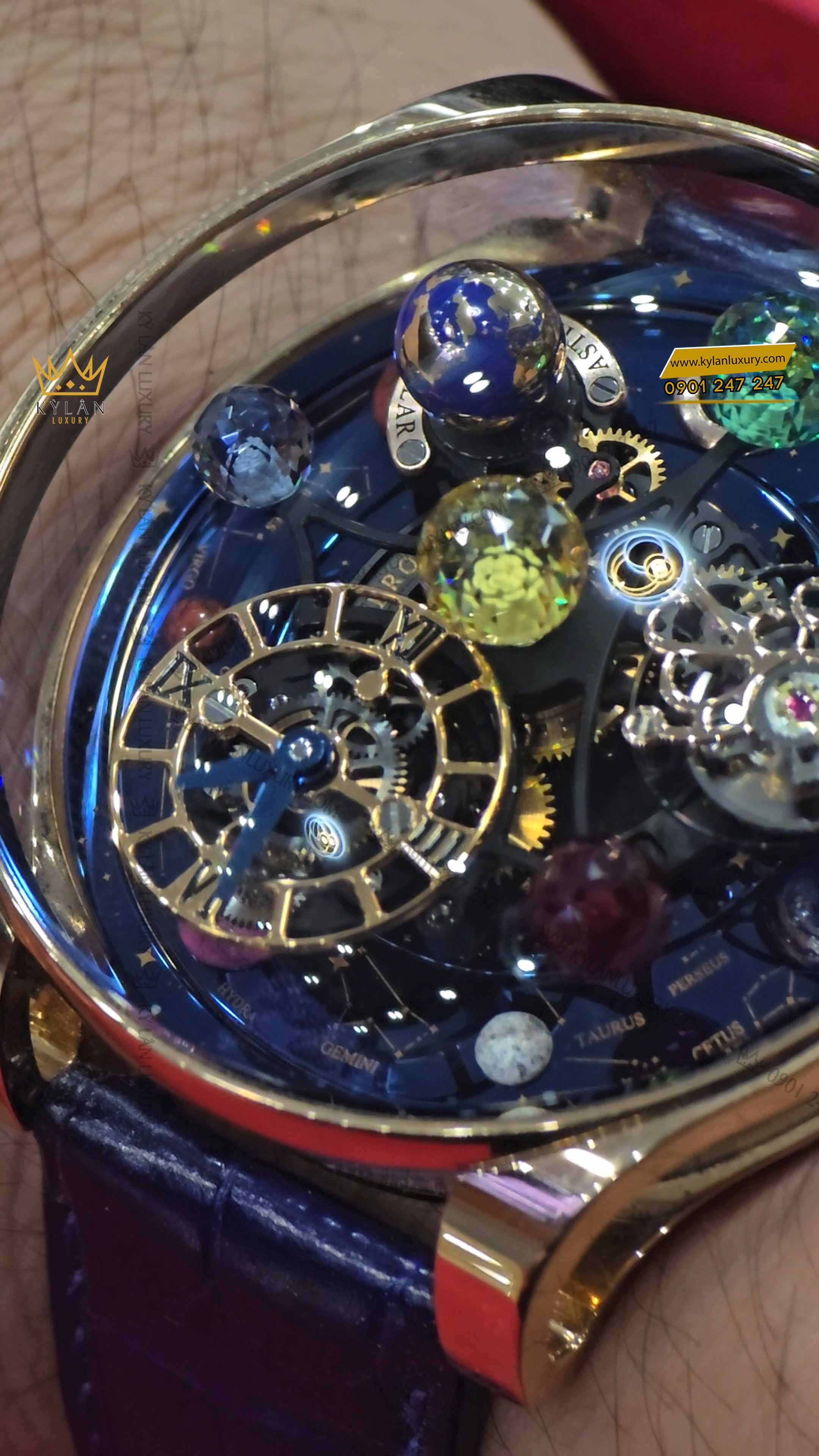 Kỳ Lân Luxury dong ho jacob co astronomia solar constellation planets as300 4 Đồng hồ Jacob & Co Astronomia Solar Constellation & Planets
