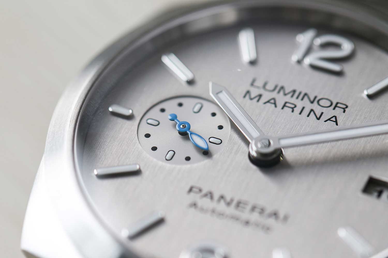 Đồng hồ Panerai Luminor Marina PAM977