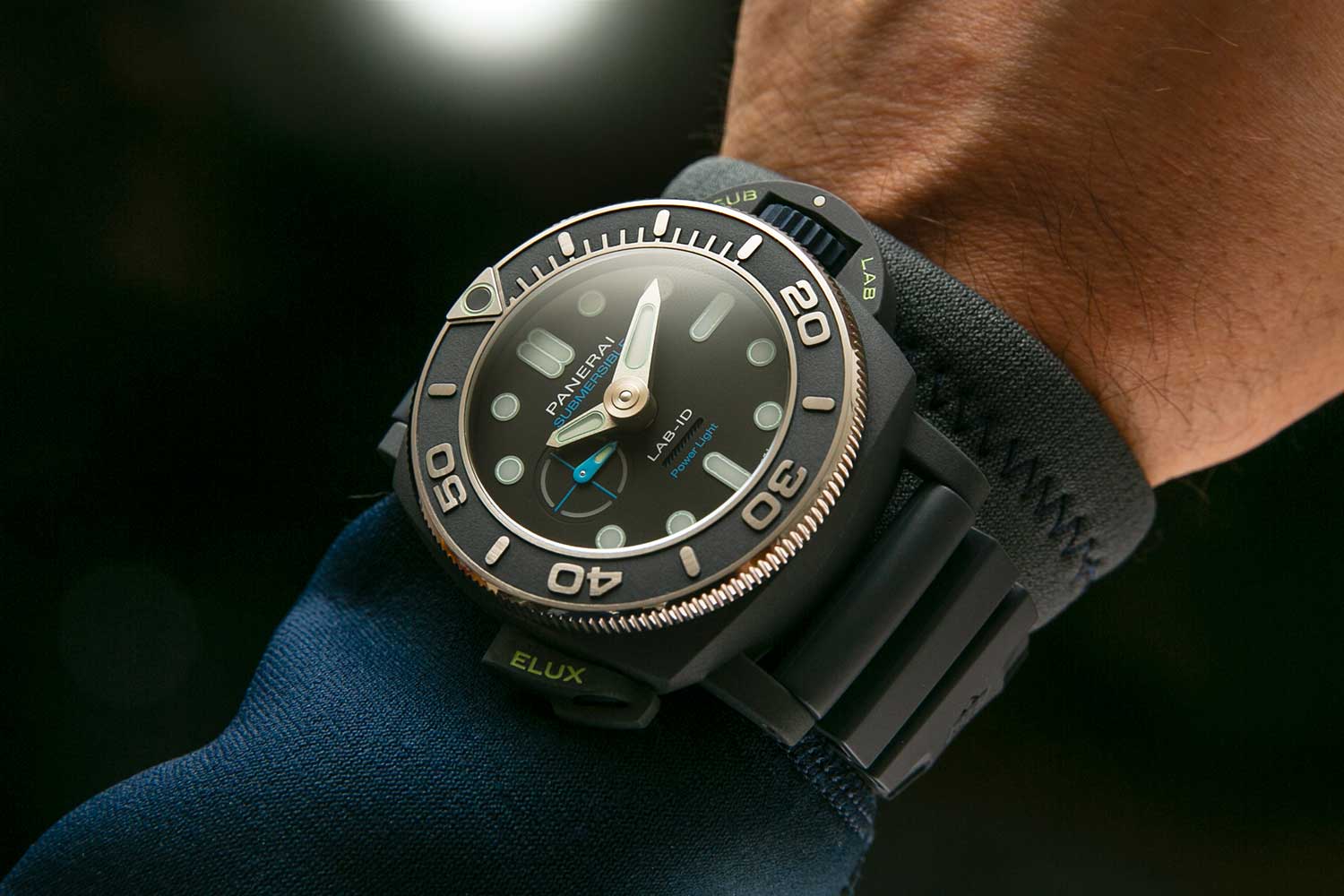 Đồng Hồ Panerai Submersible Elux LAB-ID PAM01800