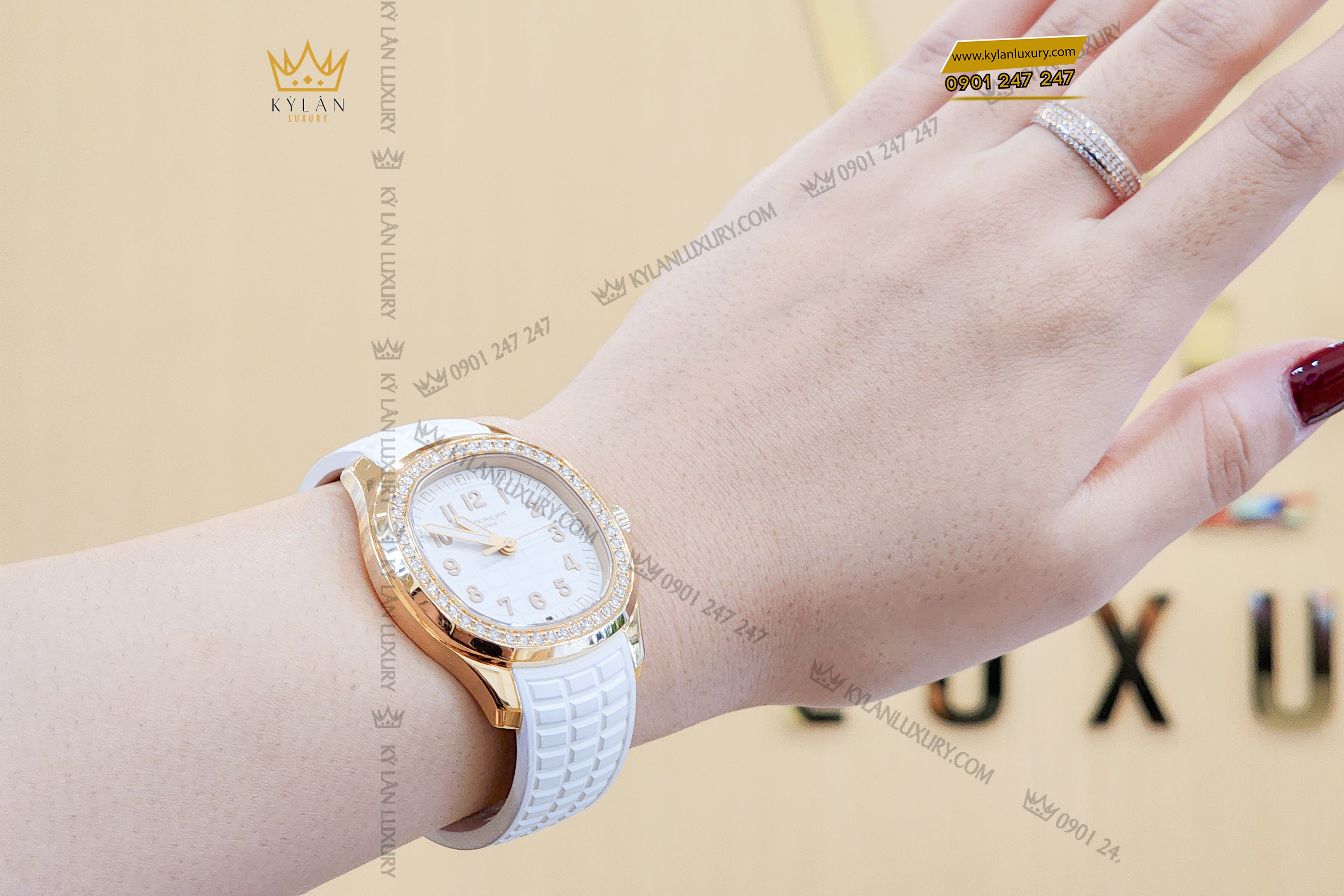 Kỳ Lân Luxury dong ho patek philippe aquanaut 5269200r 001 1 Đồng hồ Patek Philippe Aquanaut 5269/200R-001