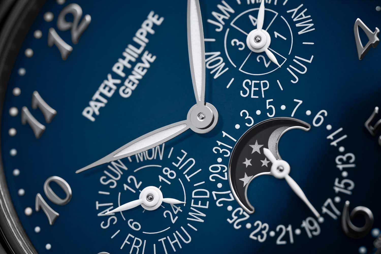 Patek Philippe Perpetual Minute Repeaters Ref. 5304/301R và 5374G