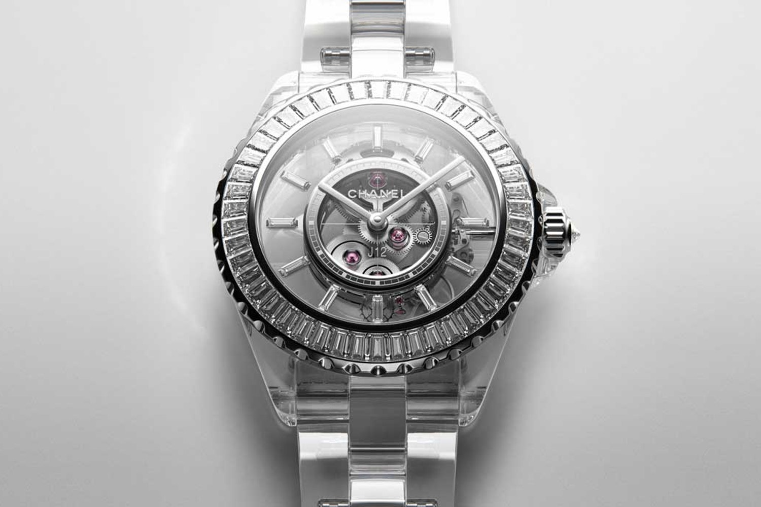 Siêu phẩm đồng hồ hạng sang X-Ray J12 mới của Chanel