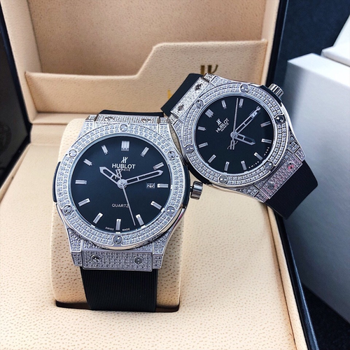 Dong ho hublot gia hotsell