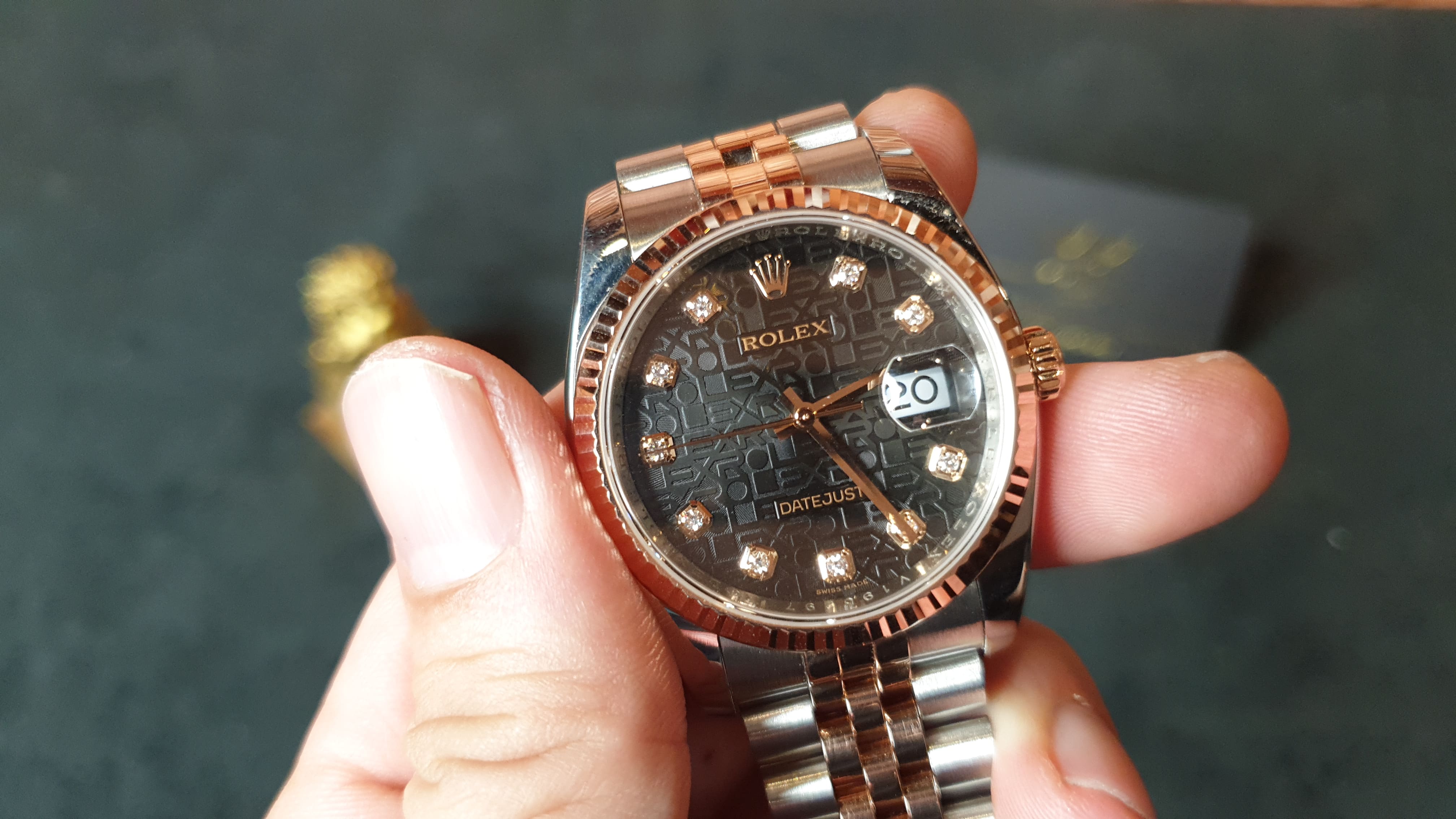 Cùng Kỳ Lân Luxury giải mã ý nghĩa cái tên và logo của Rolex