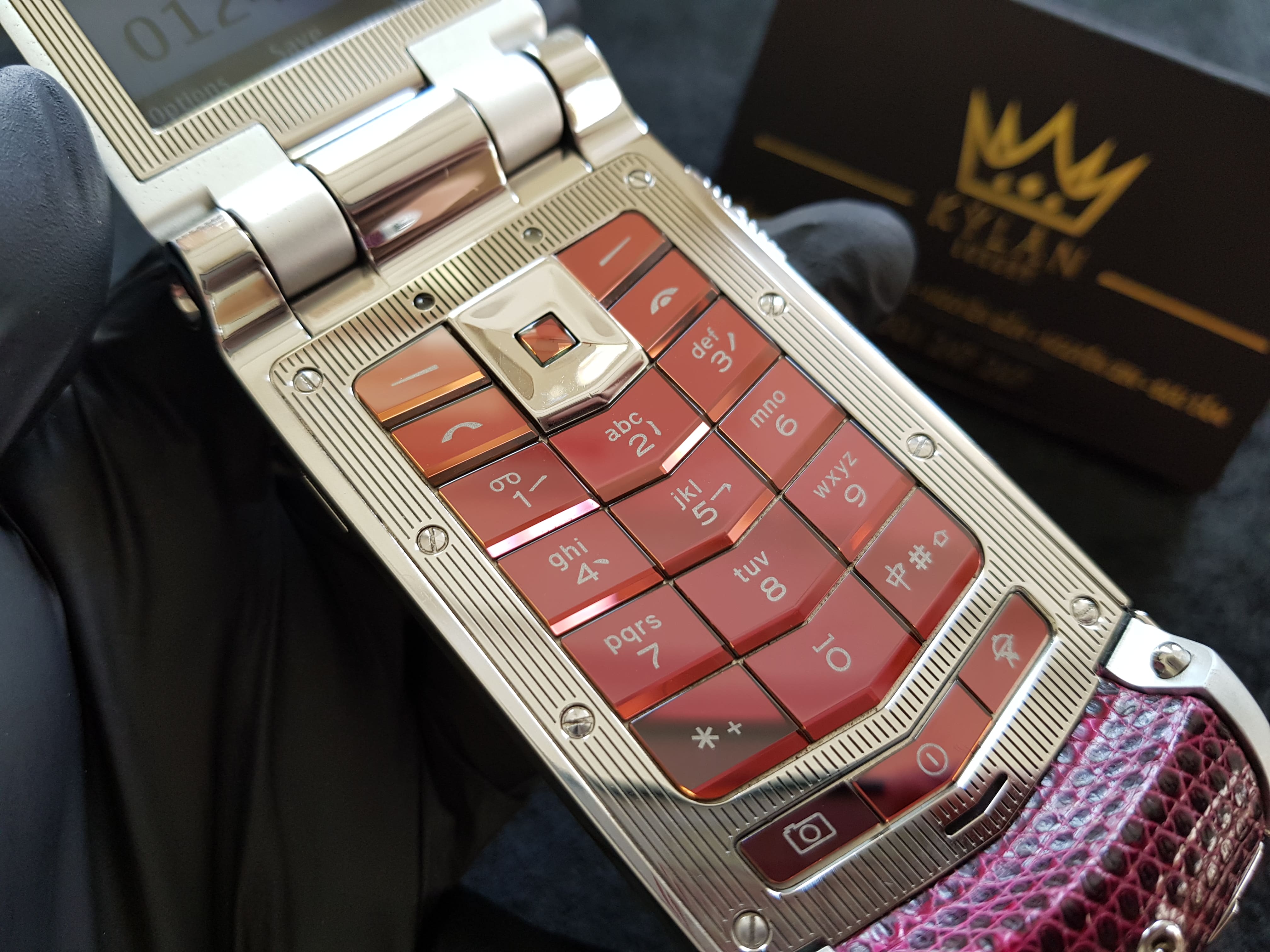 Vertu Ayxta limited edition tím nhạt ruby siêu hiếm 23 Kỳ Lân Luxury 20200320 160728 Vertu Ayxta limited edition tím nhạt ruby siêu hiếm
