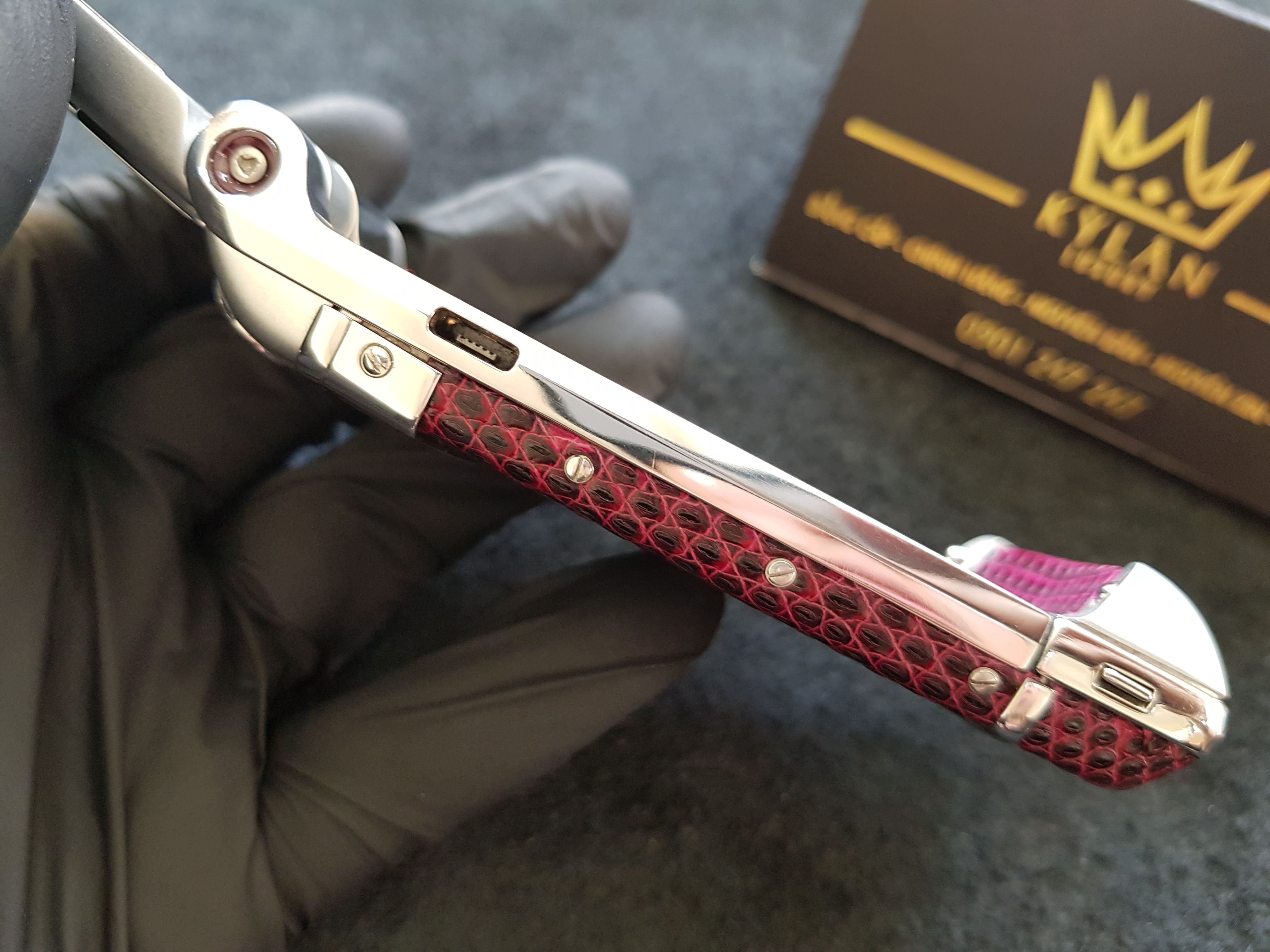 Vertu Ayxta limited edition tím nhạt ruby siêu hiếm 15 Kỳ Lân Luxury 20200320 160753 Vertu Ayxta limited edition tím nhạt ruby siêu hiếm