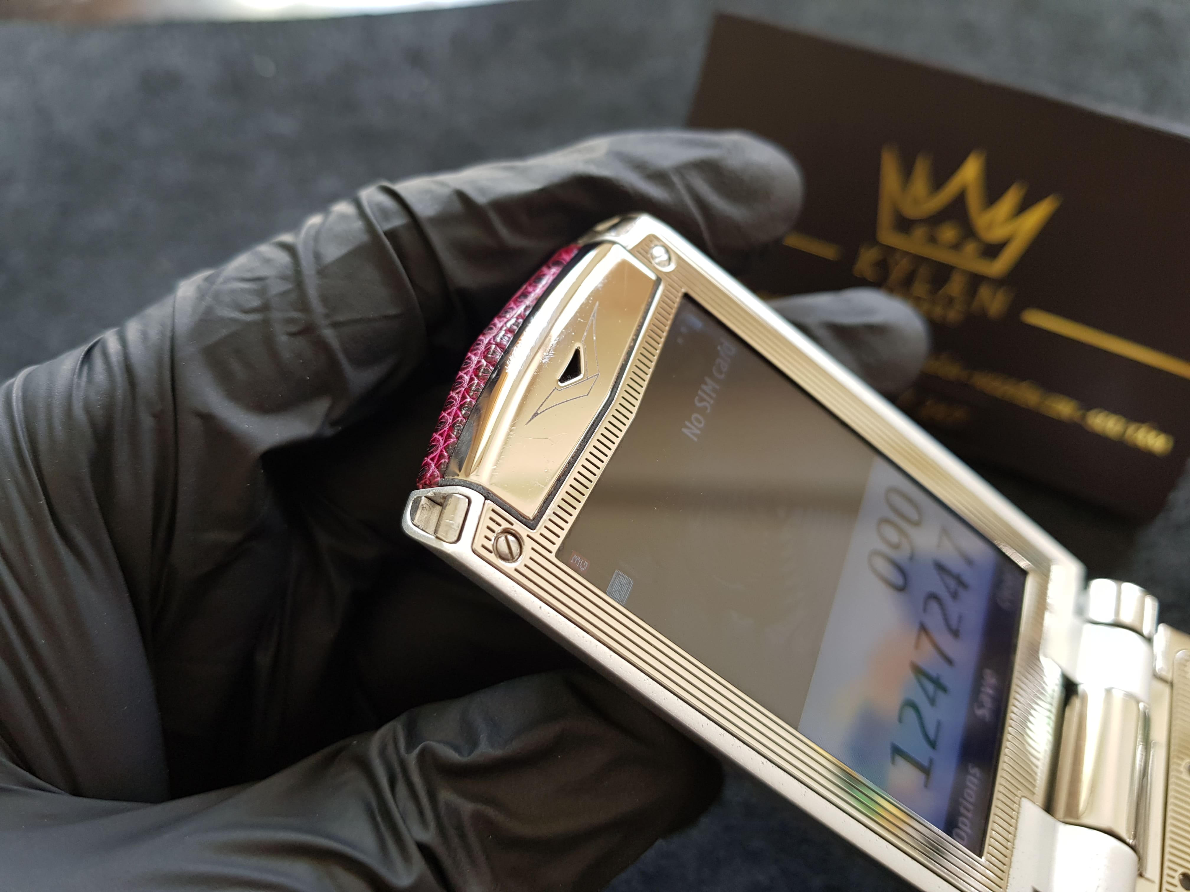 Vertu Ayxta limited edition tím nhạt ruby siêu hiếm 2 Kỳ Lân Luxury 20200320 161339 Vertu Ayxta limited edition tím nhạt ruby siêu hiếm