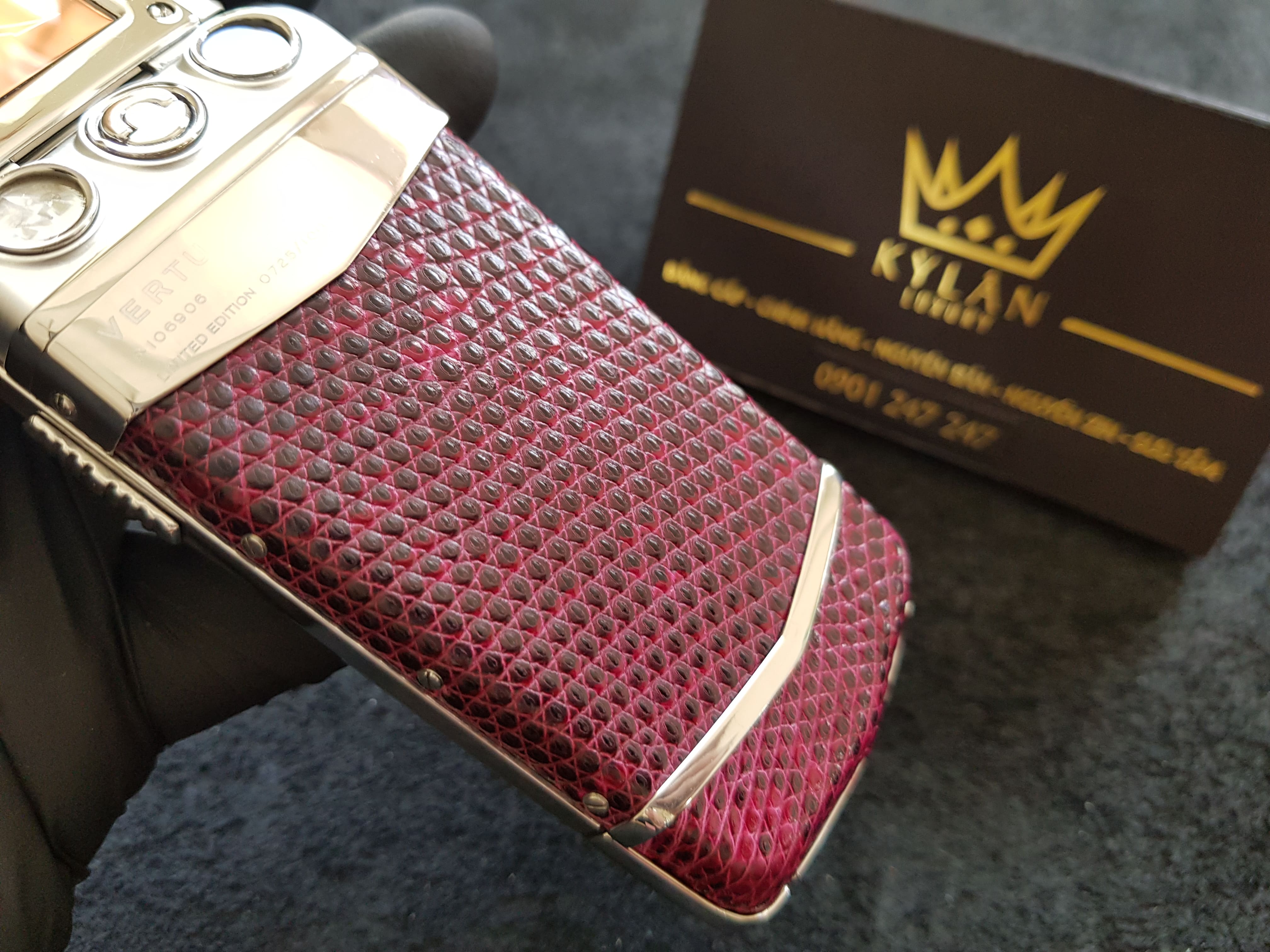 Vertu Ayxta limited edition tím nhạt ruby siêu hiếm 5 Kỳ Lân Luxury 20200320 161352 Vertu Ayxta limited edition tím nhạt ruby siêu hiếm