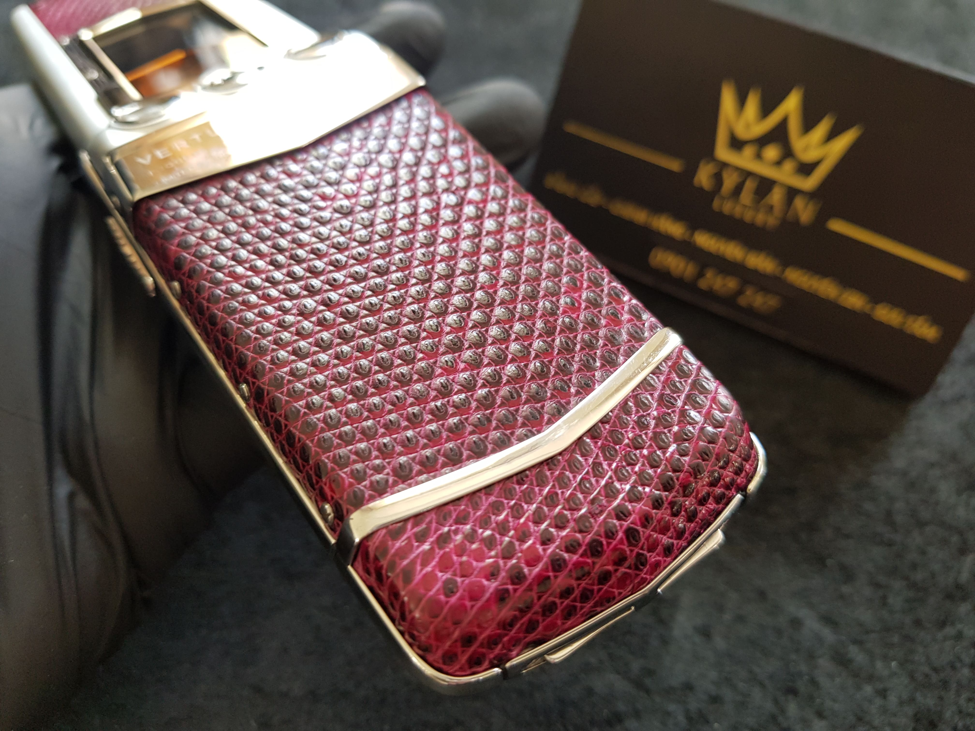 Vertu Ayxta limited edition tím nhạt ruby siêu hiếm 10 Kỳ Lân Luxury 20200320 161406 Vertu Ayxta limited edition tím nhạt ruby siêu hiếm