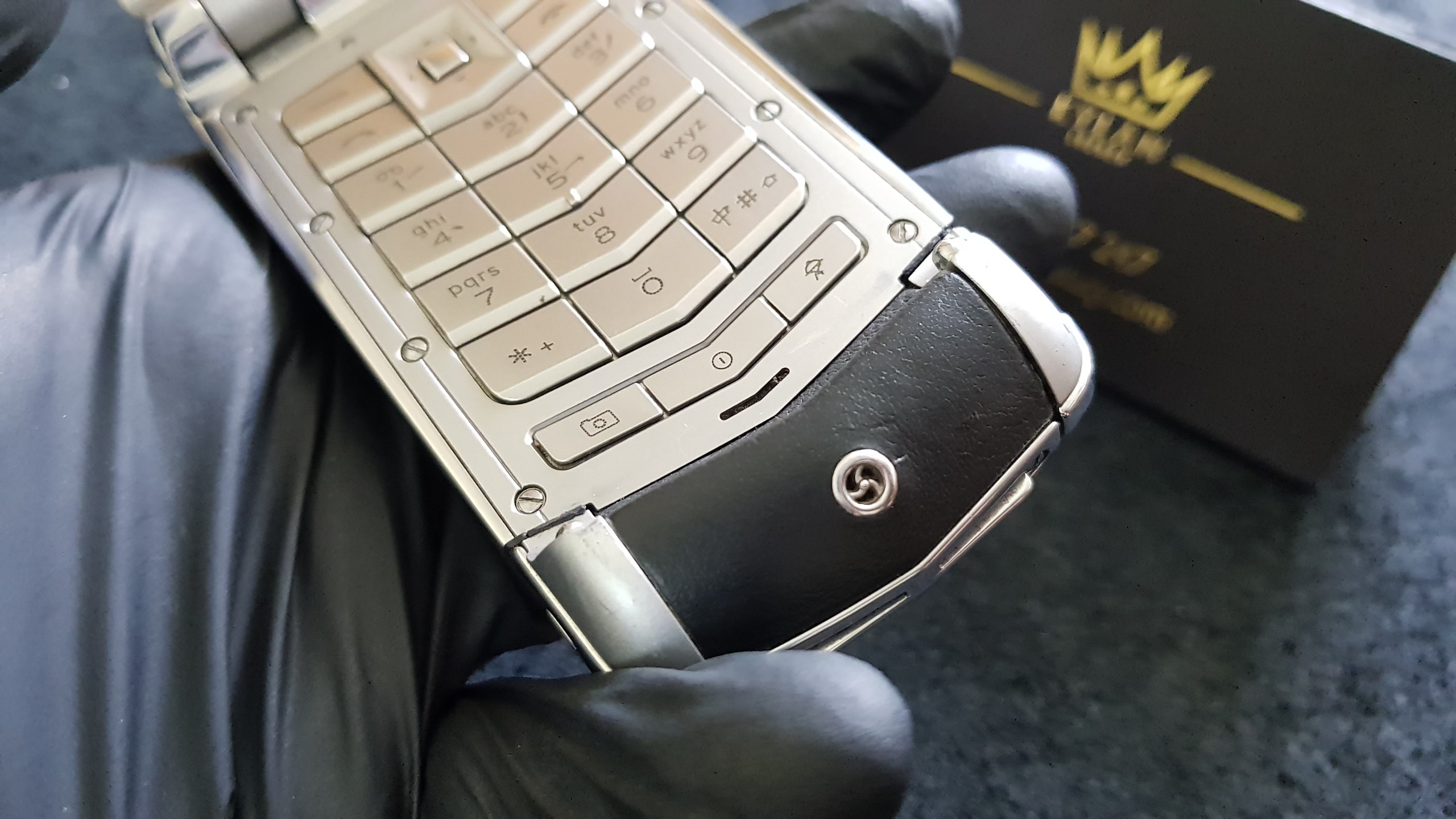 Vertu Ayxta bật nắp siêu đẳng cấp chính hãng 18 Kỳ Lân Luxury 6b45544c71f389add0e2 Vertu Ayxta bật nắp siêu đẳng cấp chính hãng