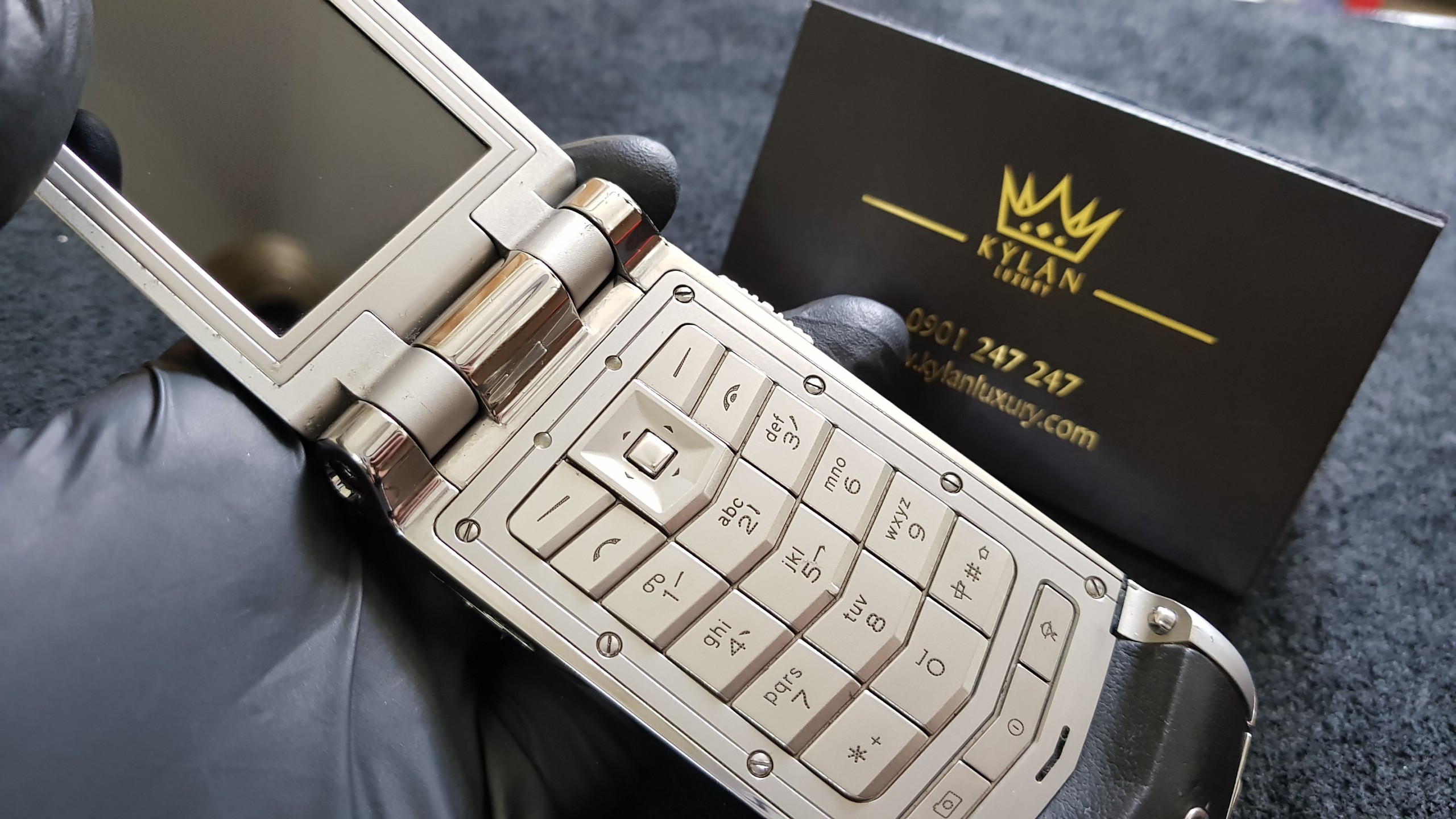 Kỳ Lân Luxury c375c562e0dd188341cc Vertu Ayxta bật nắp siêu đẳng cấp chính hãng