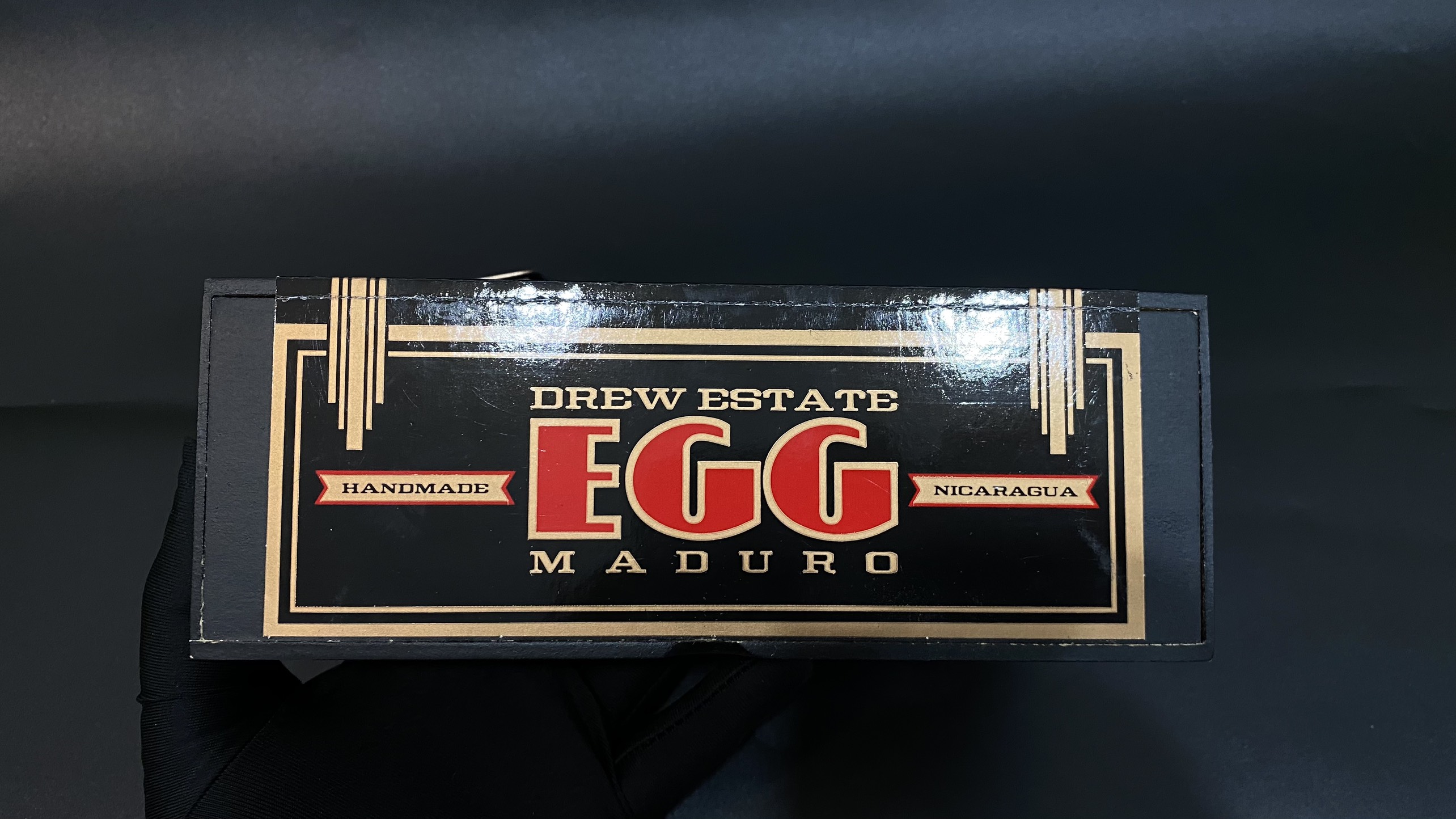 Kỳ Lân Luxury cigar egg drew estate 16 Cigar EGG Drew Estate