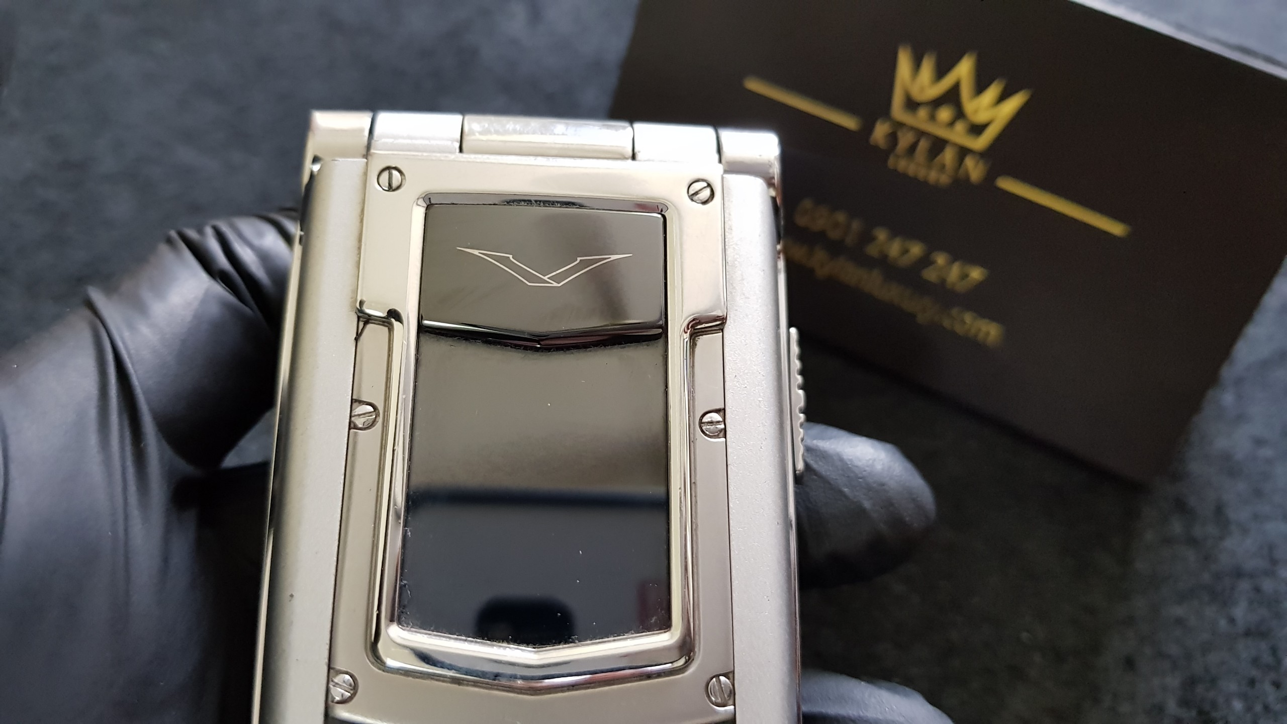 Vertu Ayxta bật nắp siêu đẳng cấp chính hãng 15 Kỳ Lân Luxury fc894ace6f71972fce60 Vertu Ayxta bật nắp siêu đẳng cấp chính hãng