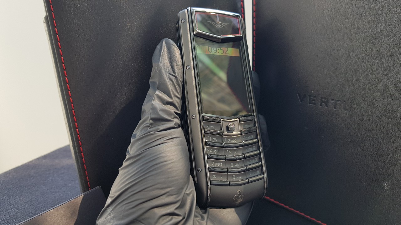 Vertu ferrari f480